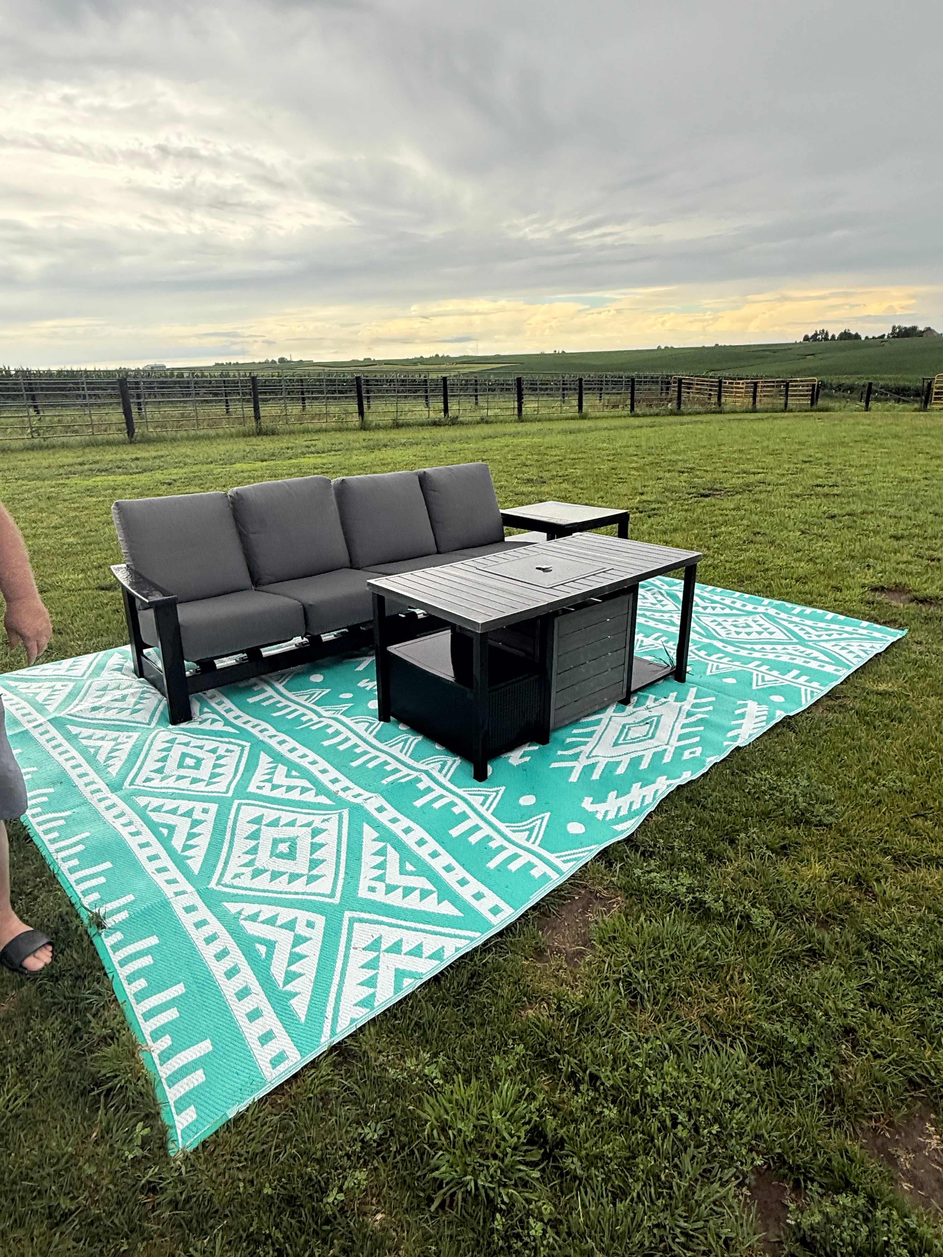 Sunset Hills Bison Ranch & Lodging