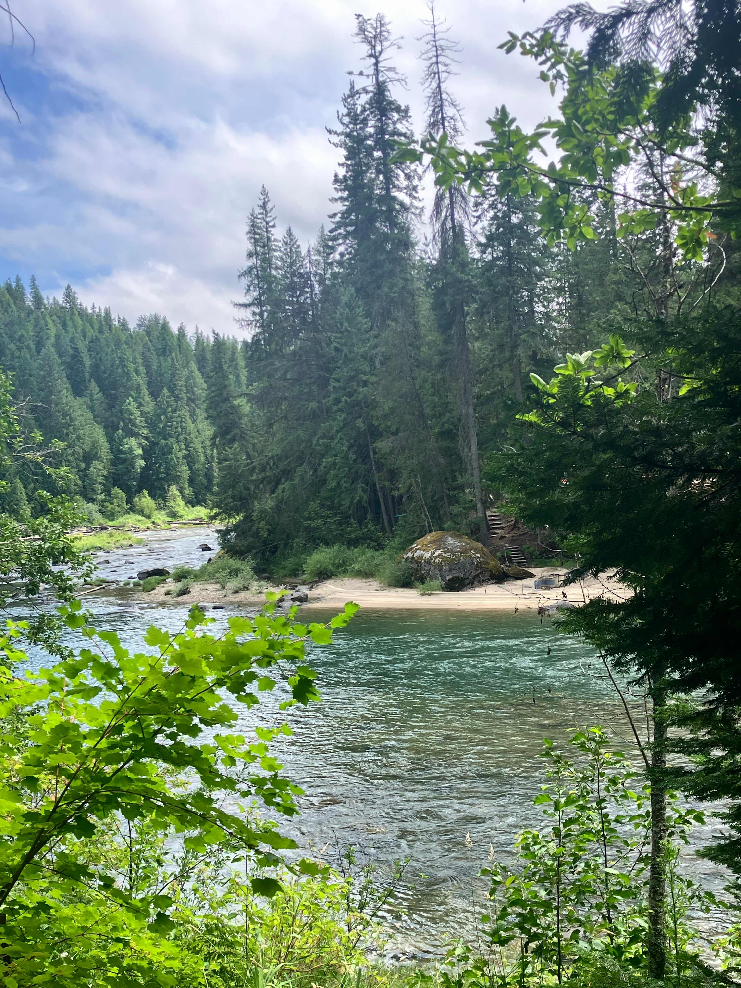 Shaunna D.'s Heaven on Earth - Romance, Adventure and Relaxation Await!