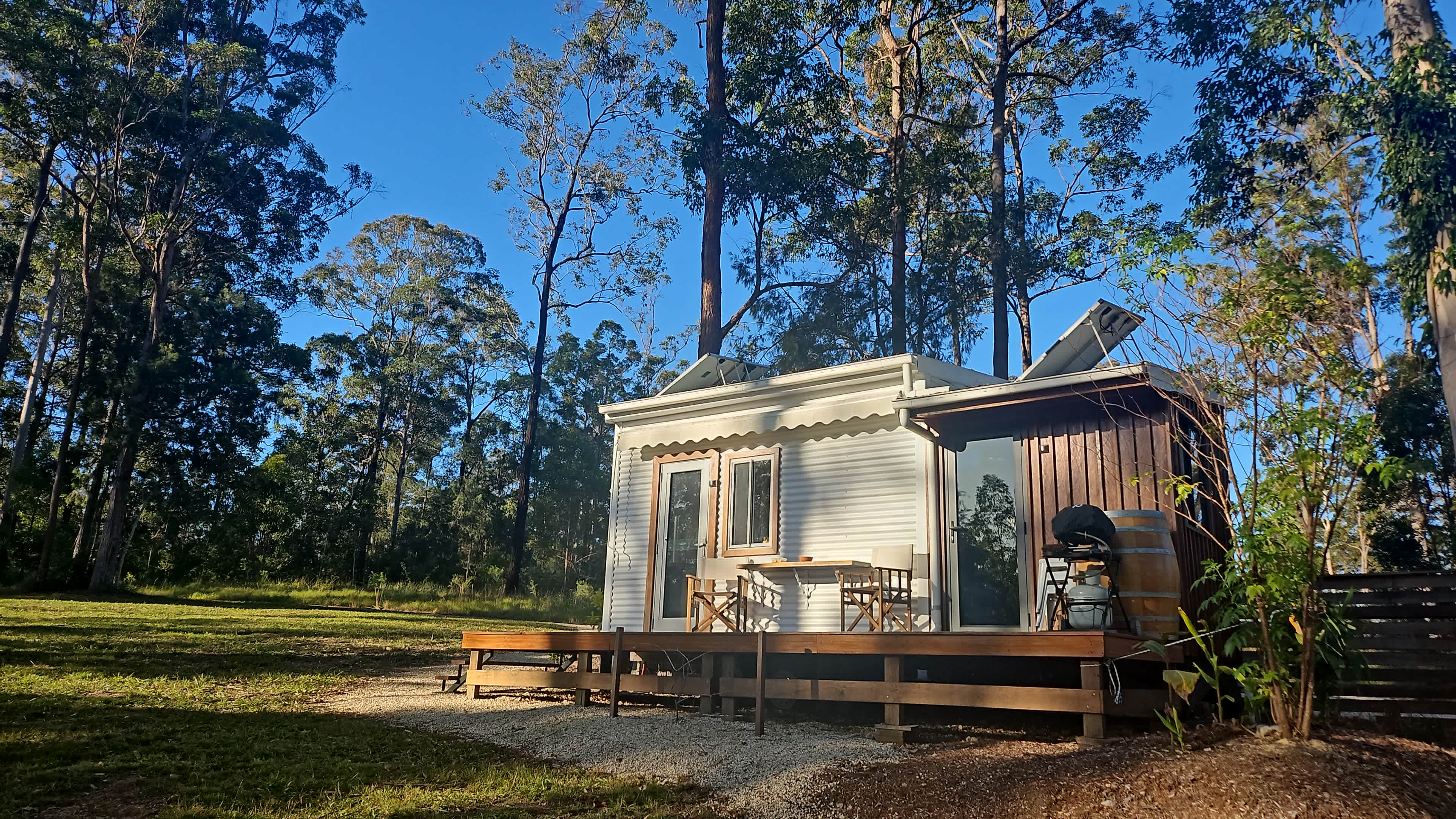 Cosy Tiny Home - In The Bush