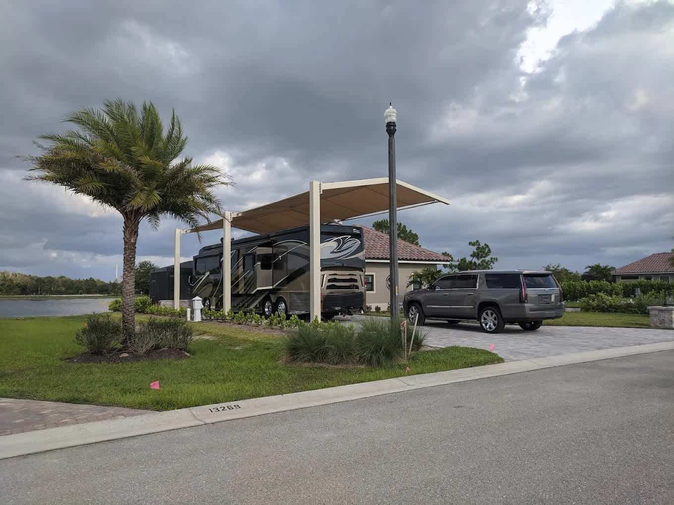 Golden Palms Luxury Motorcoach Resort