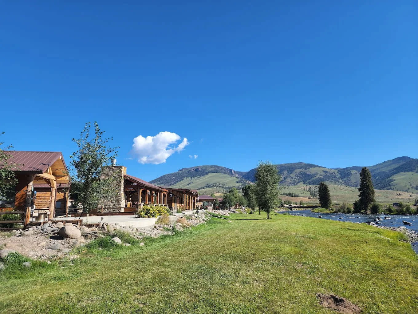 Mountain Views At Rivers Edge