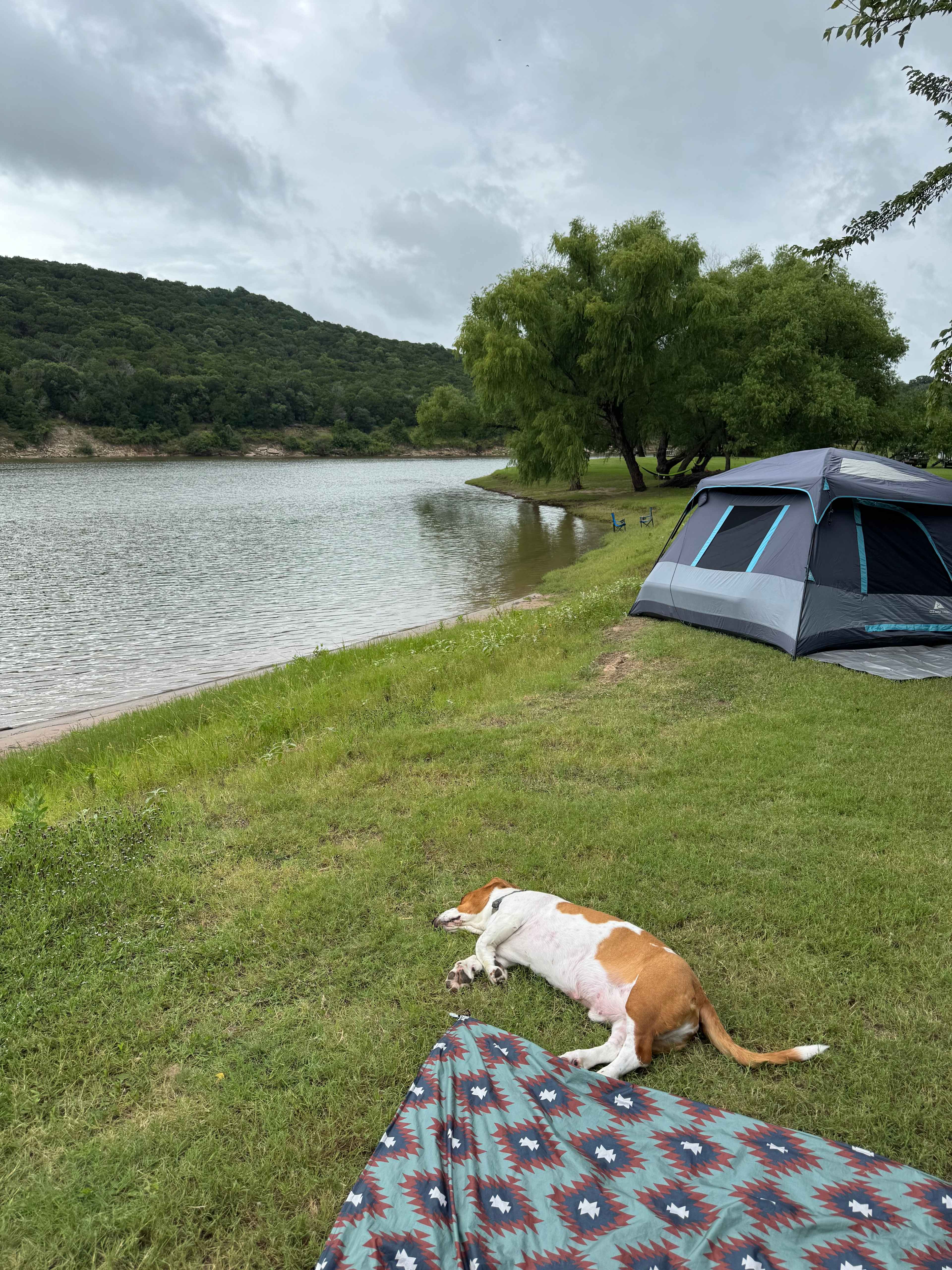 Bee Mountain River Resort