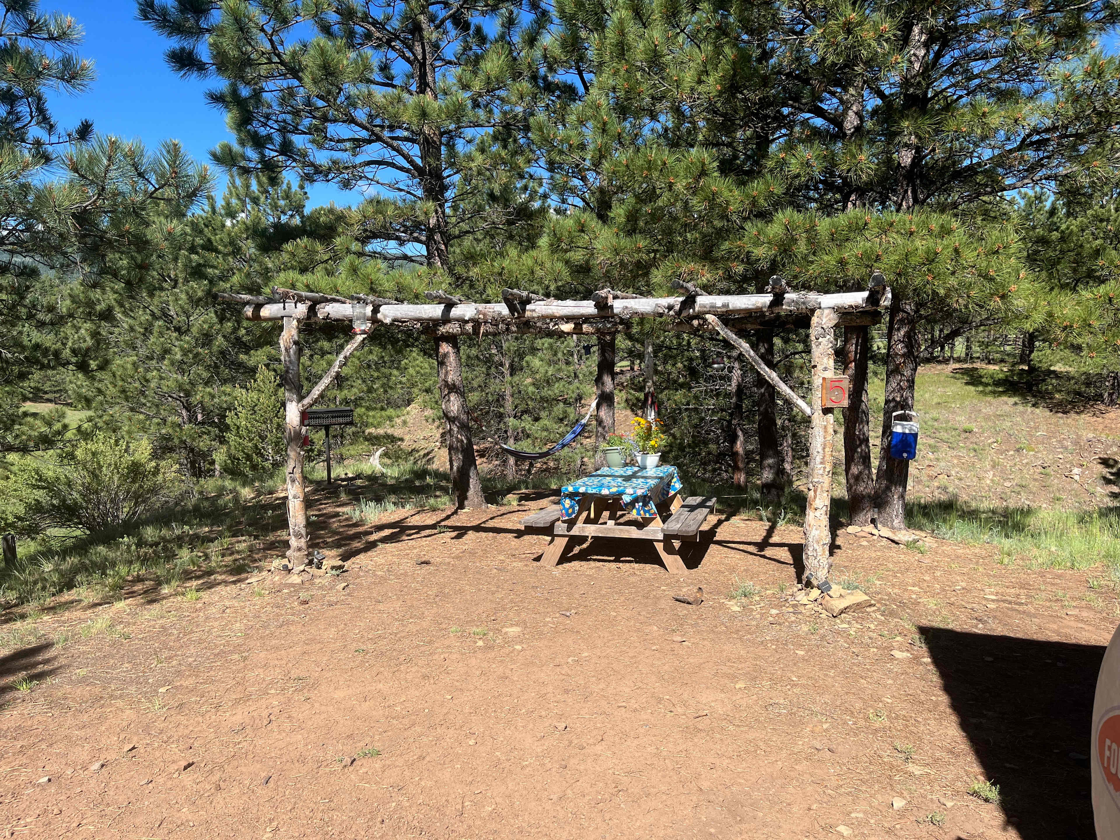 Enchanted Circle Campground (E<<)