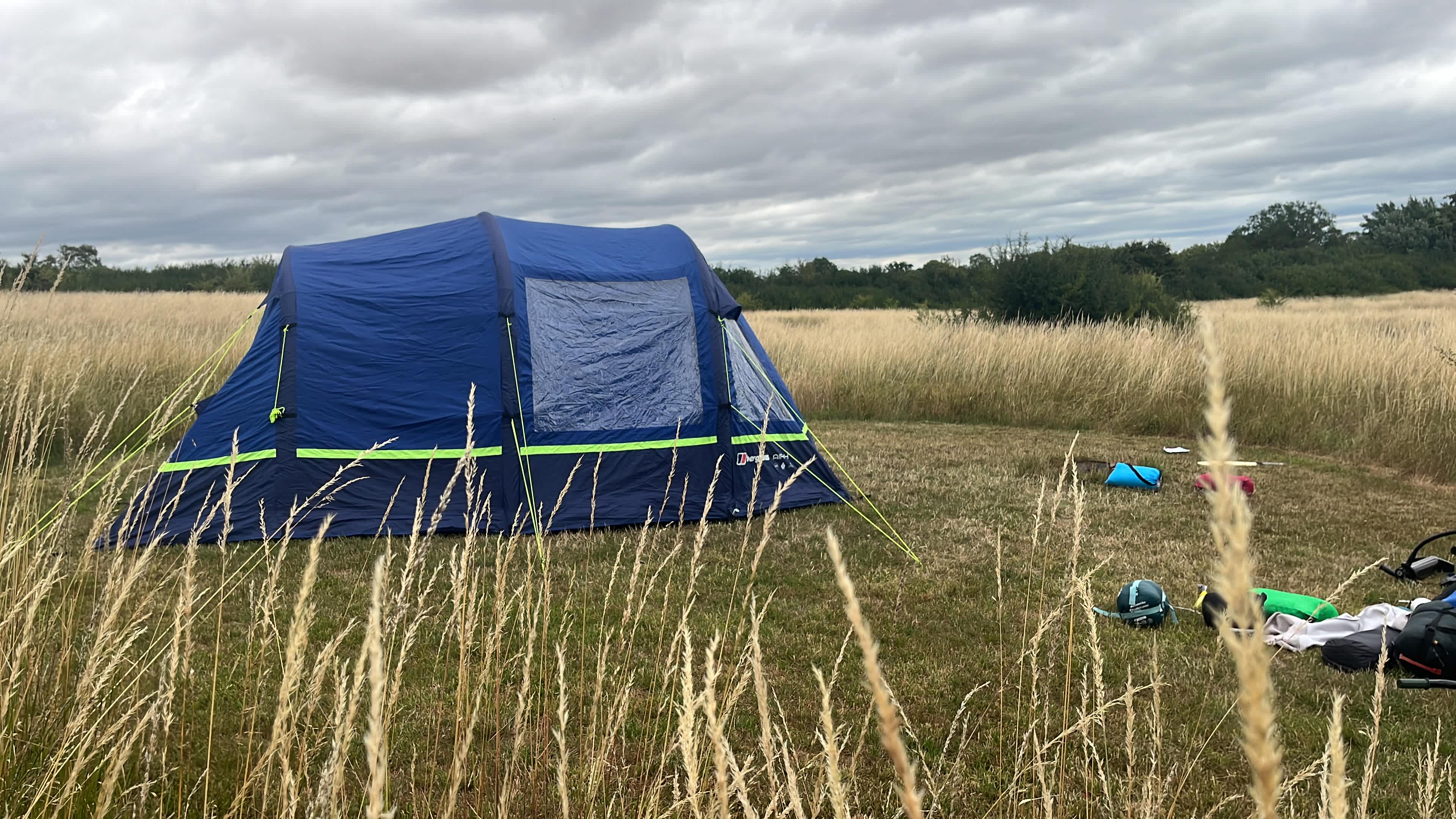 Twitey's Camping & Glamping meadows
