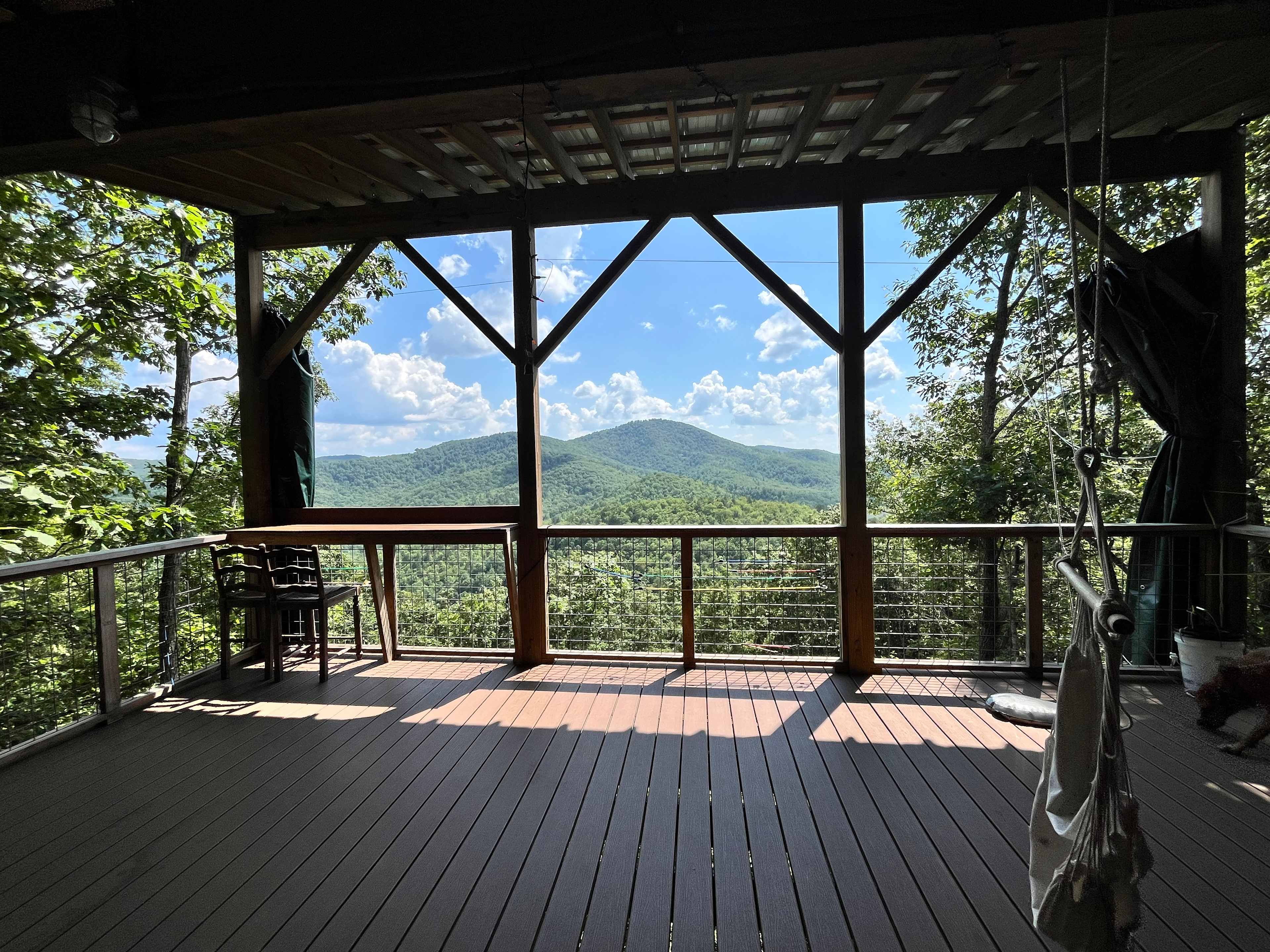 Above the Fray Glamping, Black Mtn.