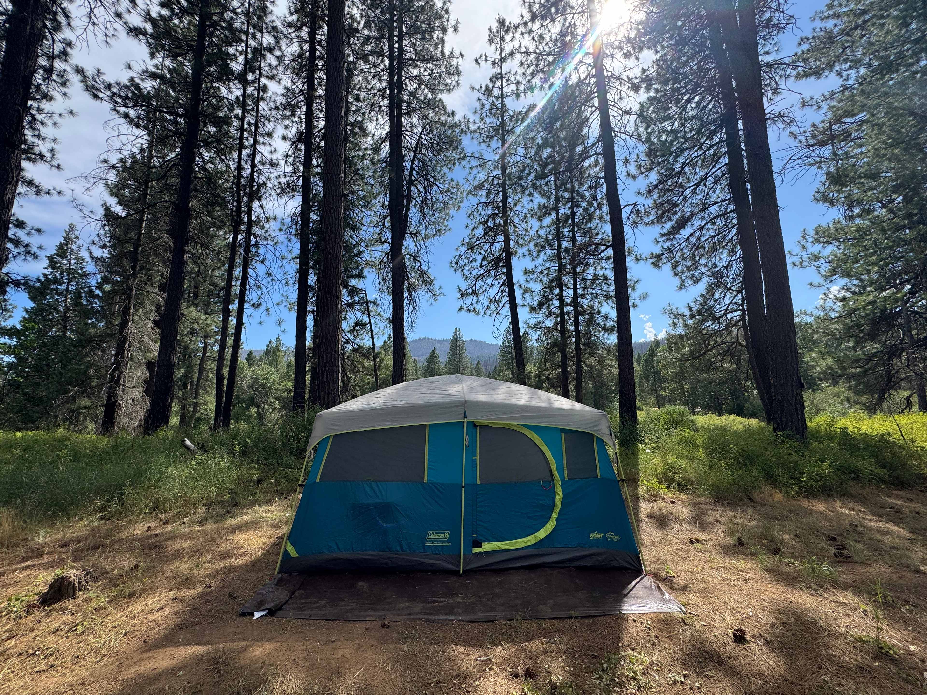 Our additional tent on the campsite.