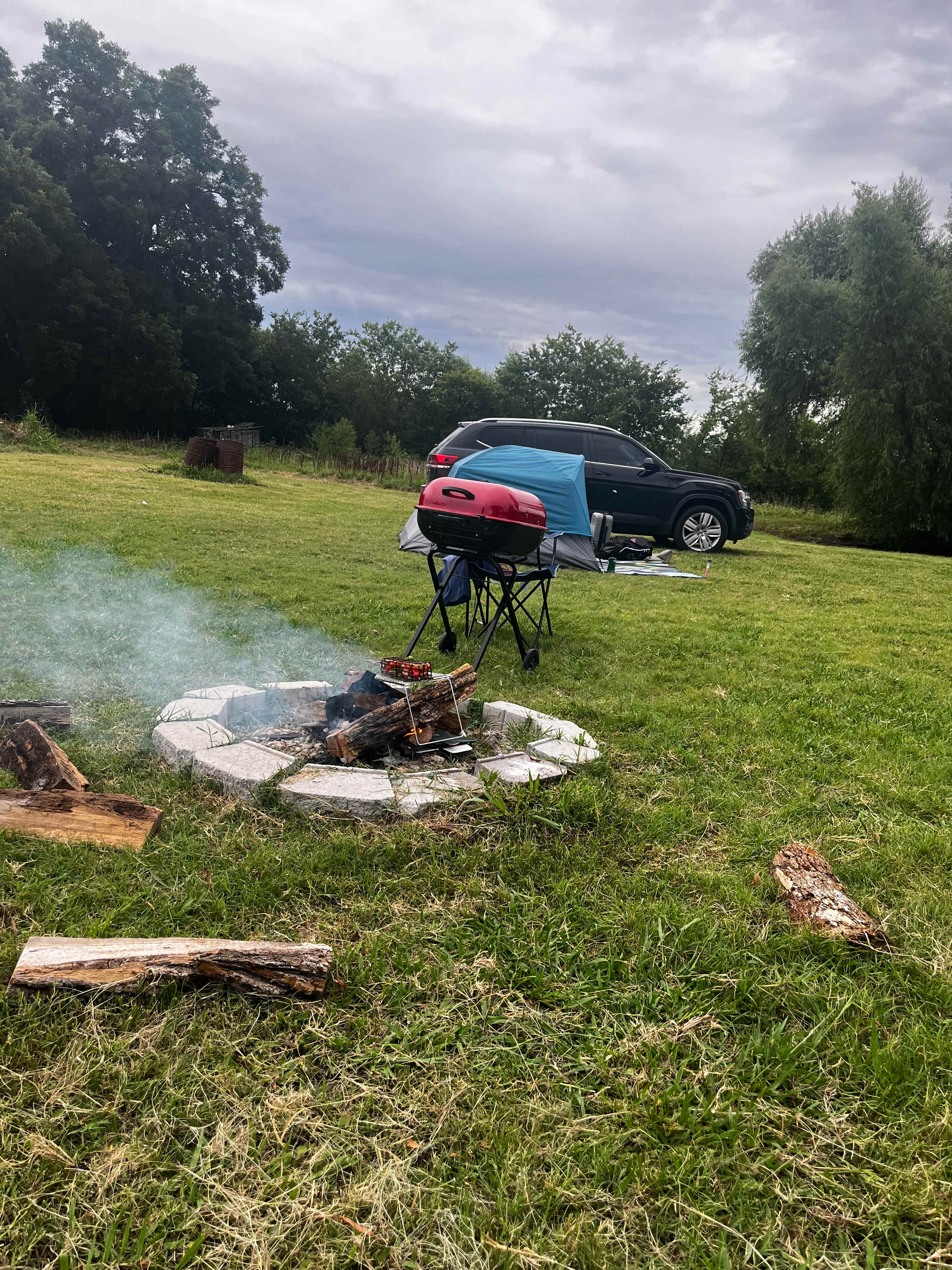 Hopz n Skootz: Camping & Fishing