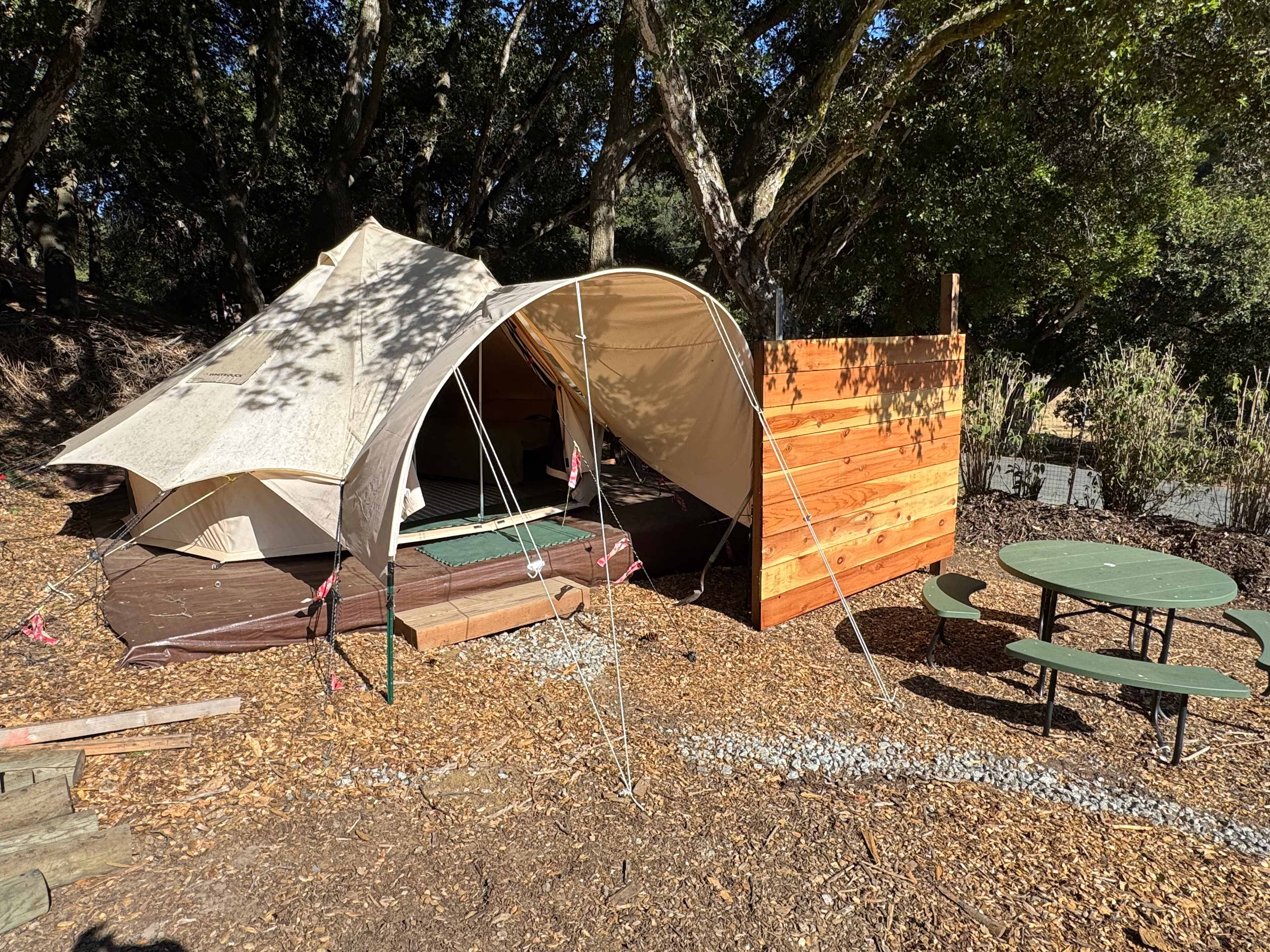 Bell Tent with screen wall = dedicated picnic table - Vega Rd