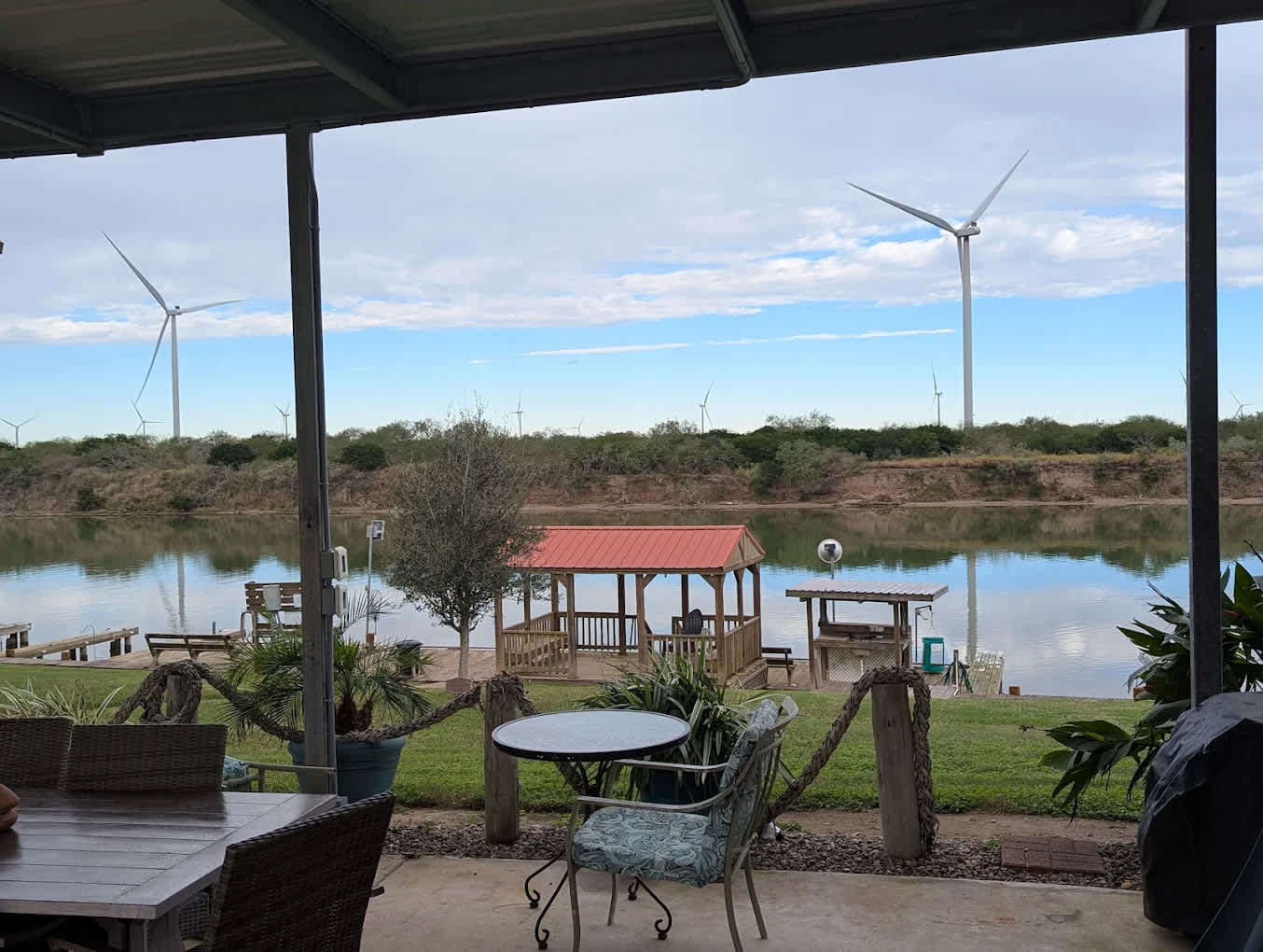Diving Dolphins RV Park