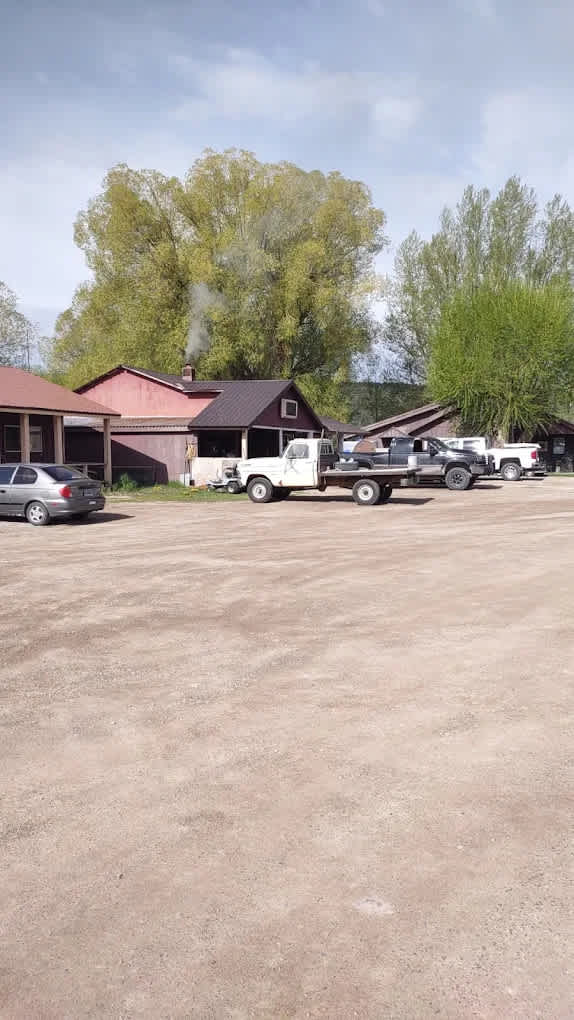 Flat Creek RV Park and Cabins