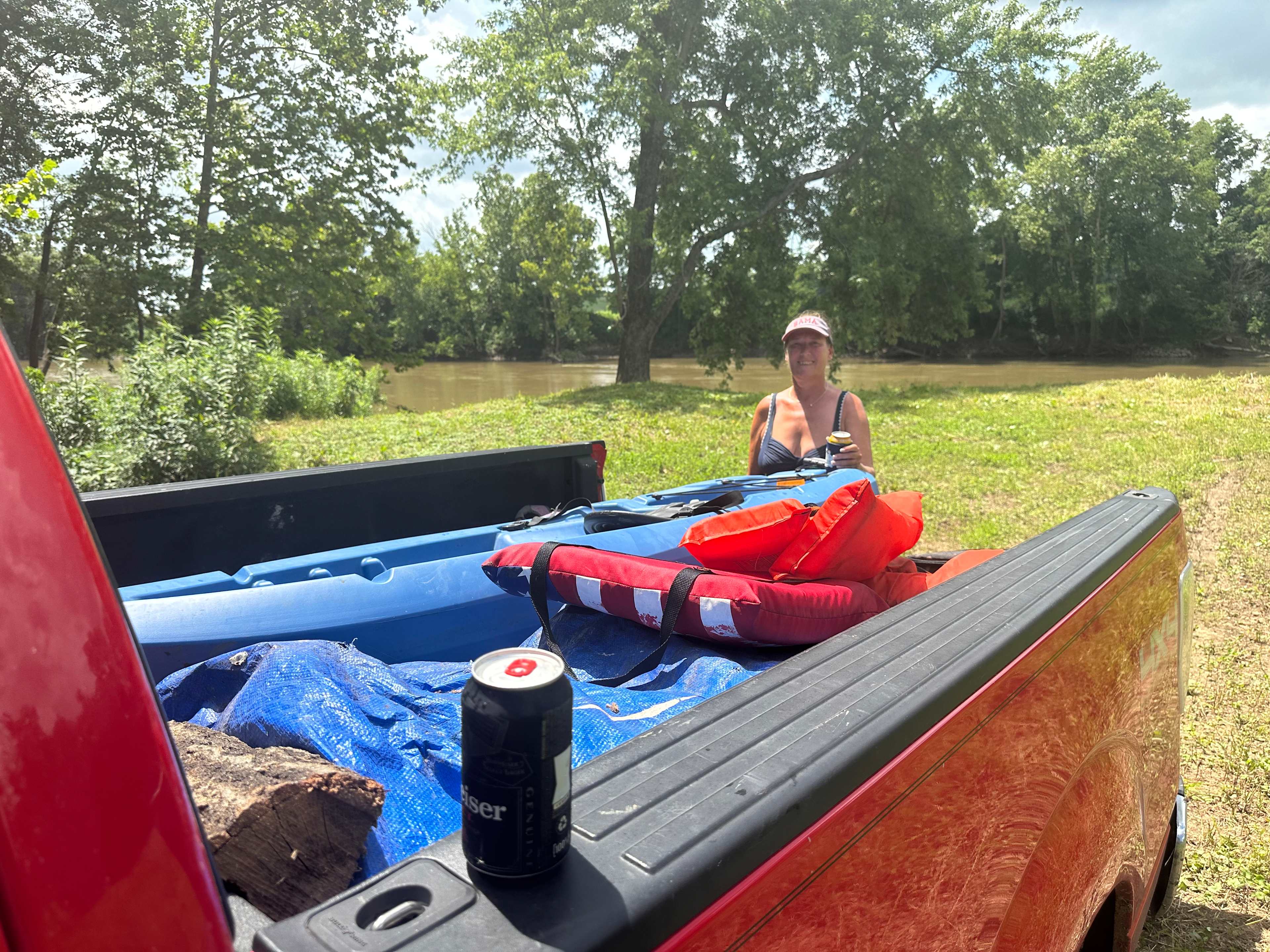 Loading up Kayaks 