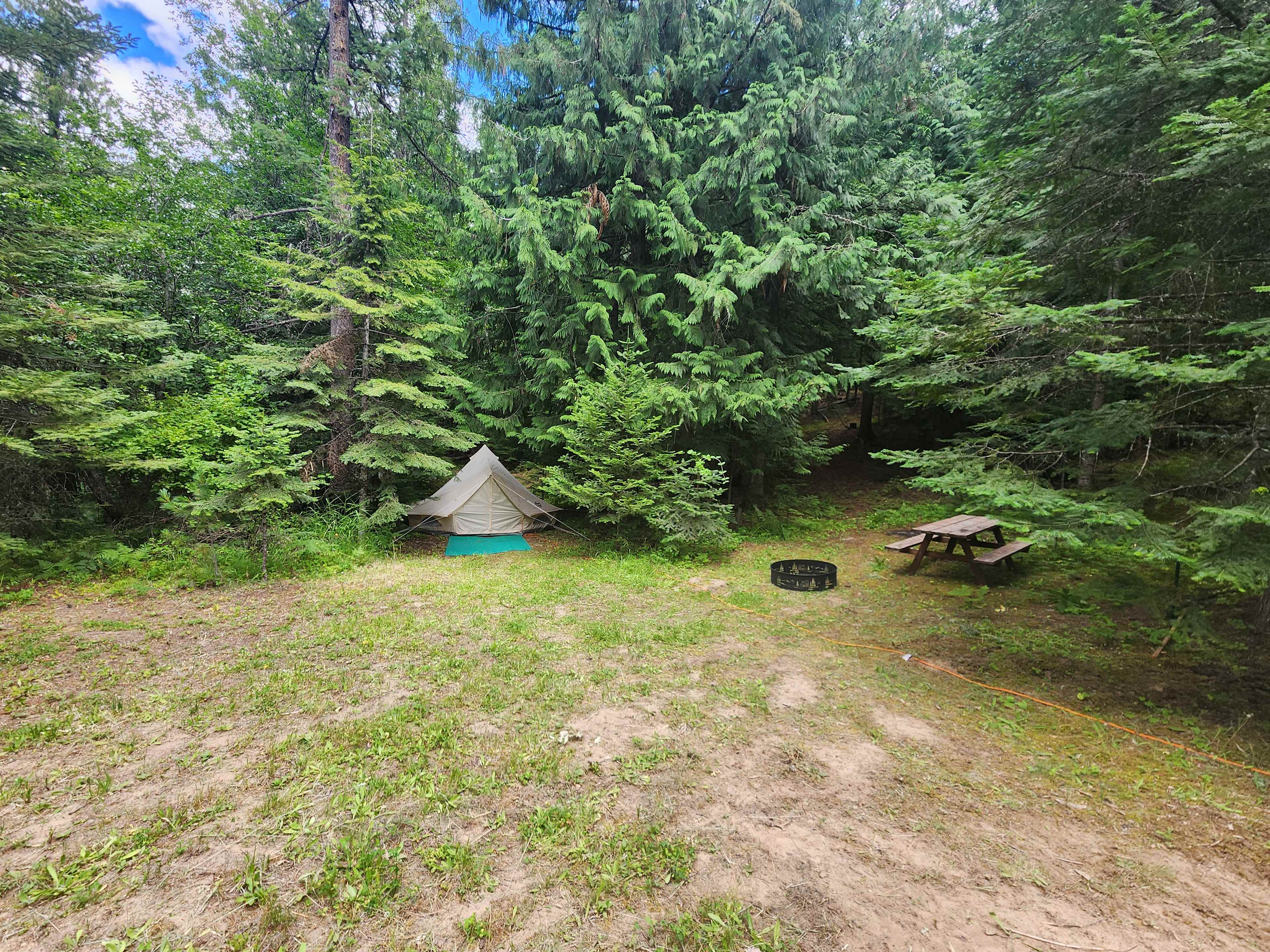 Extraordinary Camping