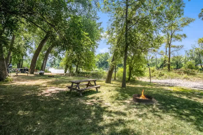 Elkhorn Shores Campground