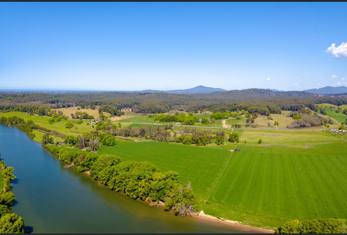 Riverwood 383 Fish off the Banks