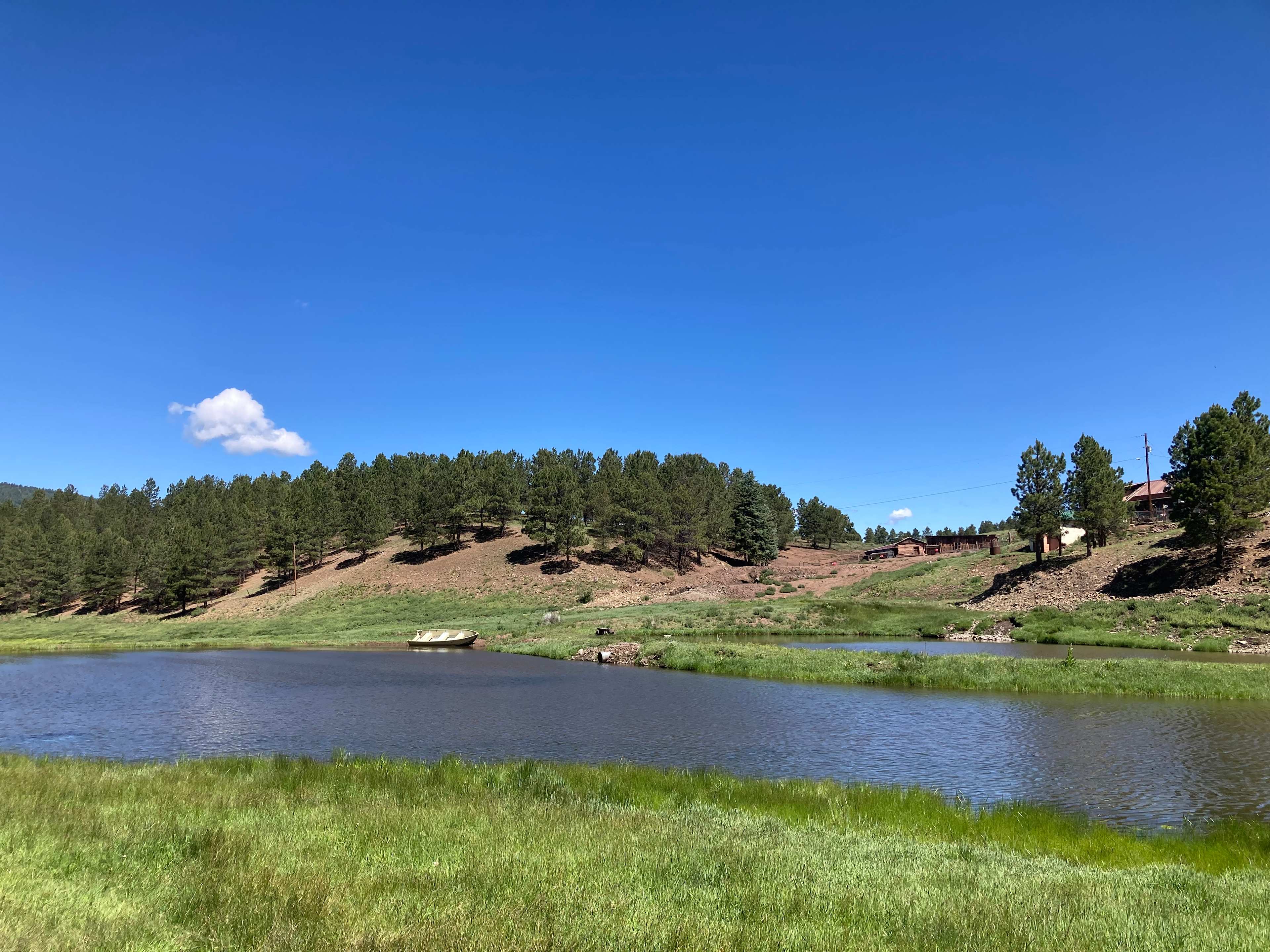 Enchanted Circle Campground (E<<)
