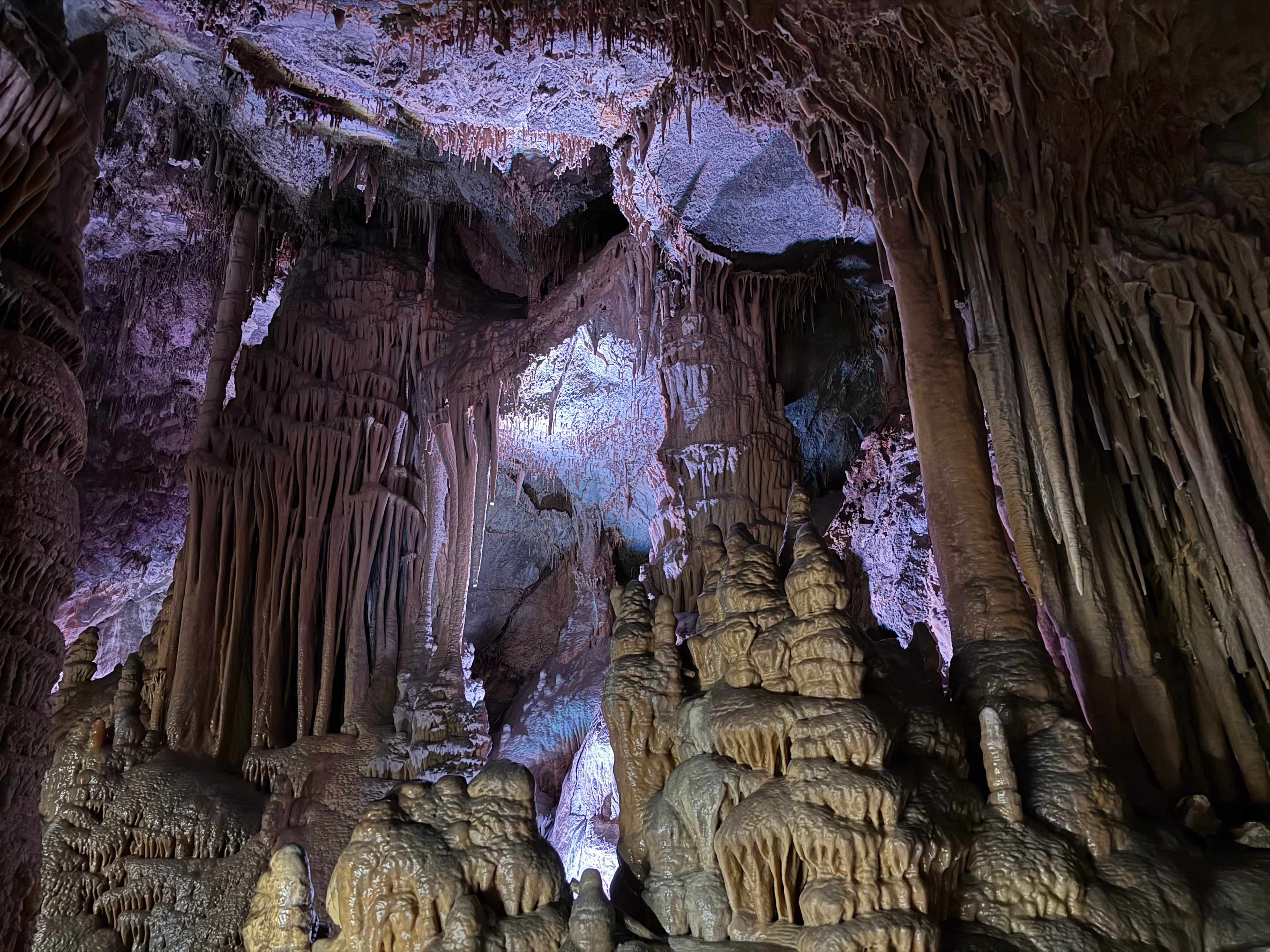 Lewis and Clark Caverns