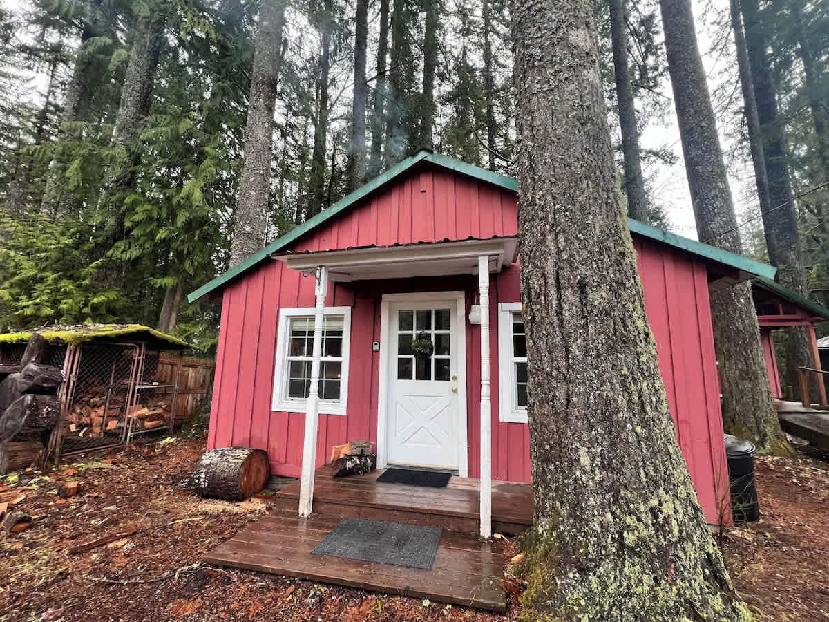 Mt Hood Cabin W/ Firepit & Hot Tub