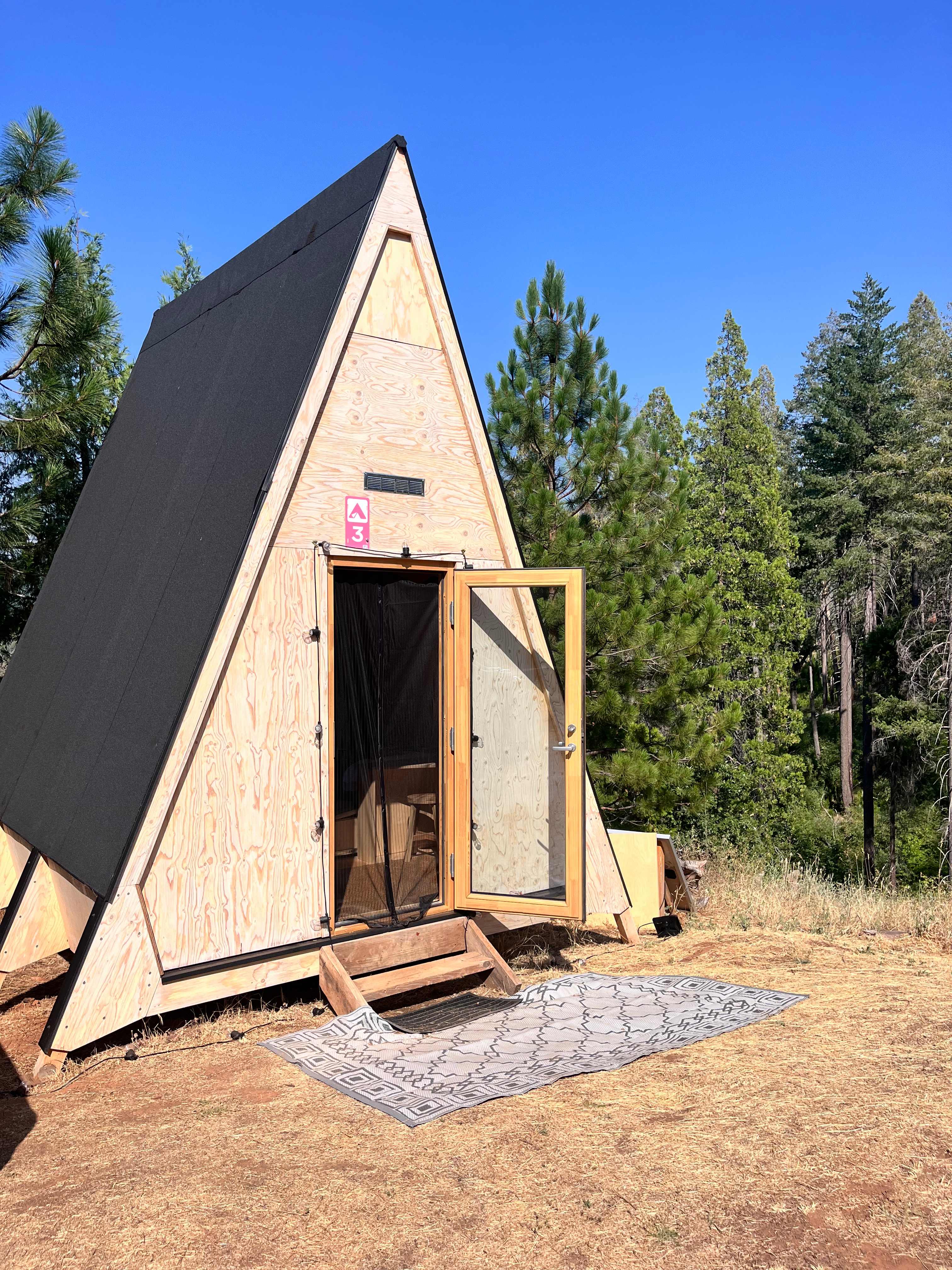 Nolla A-Frames Near Yosemite