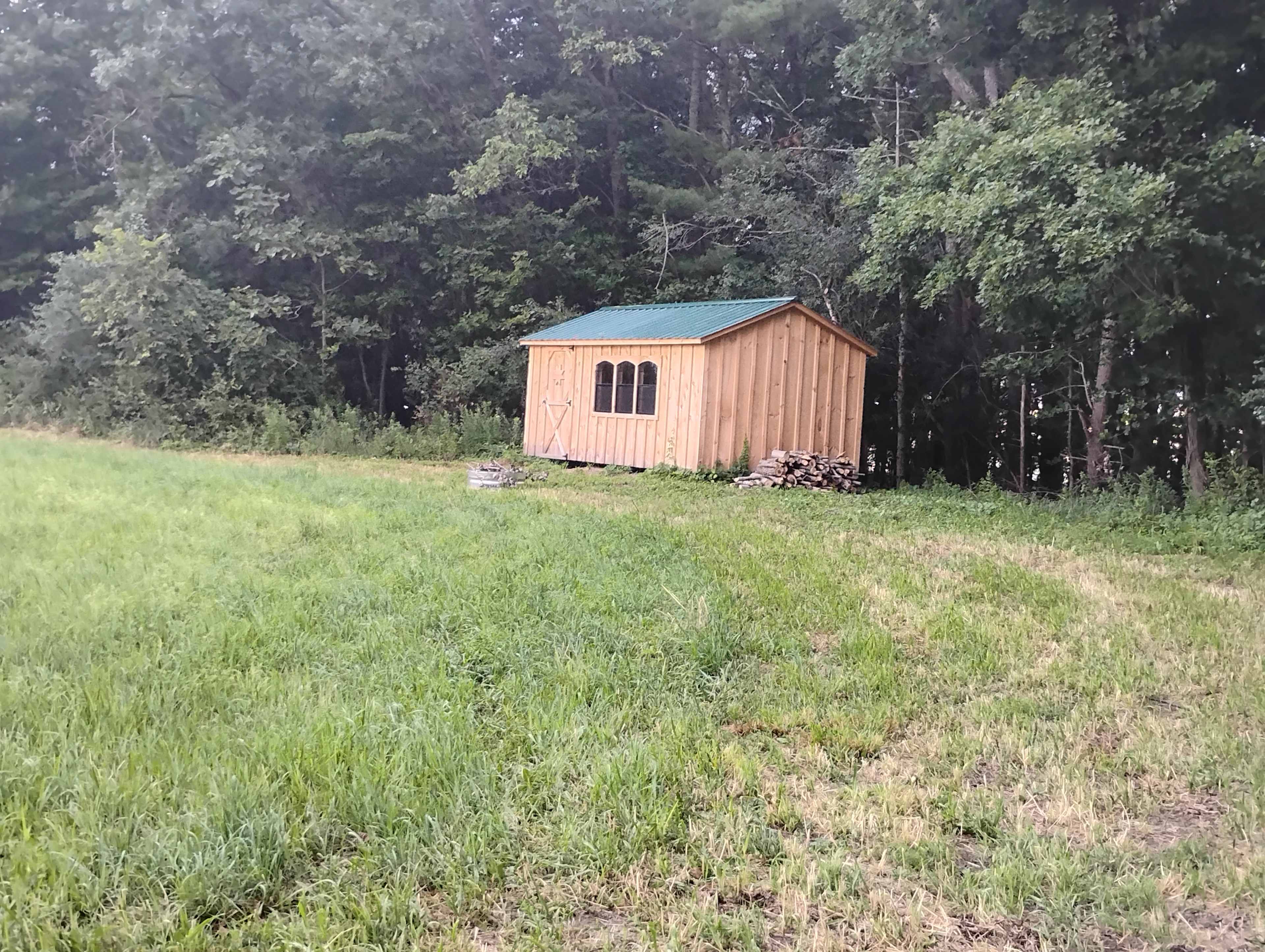 Dickensen Farm: Cabins & Camping