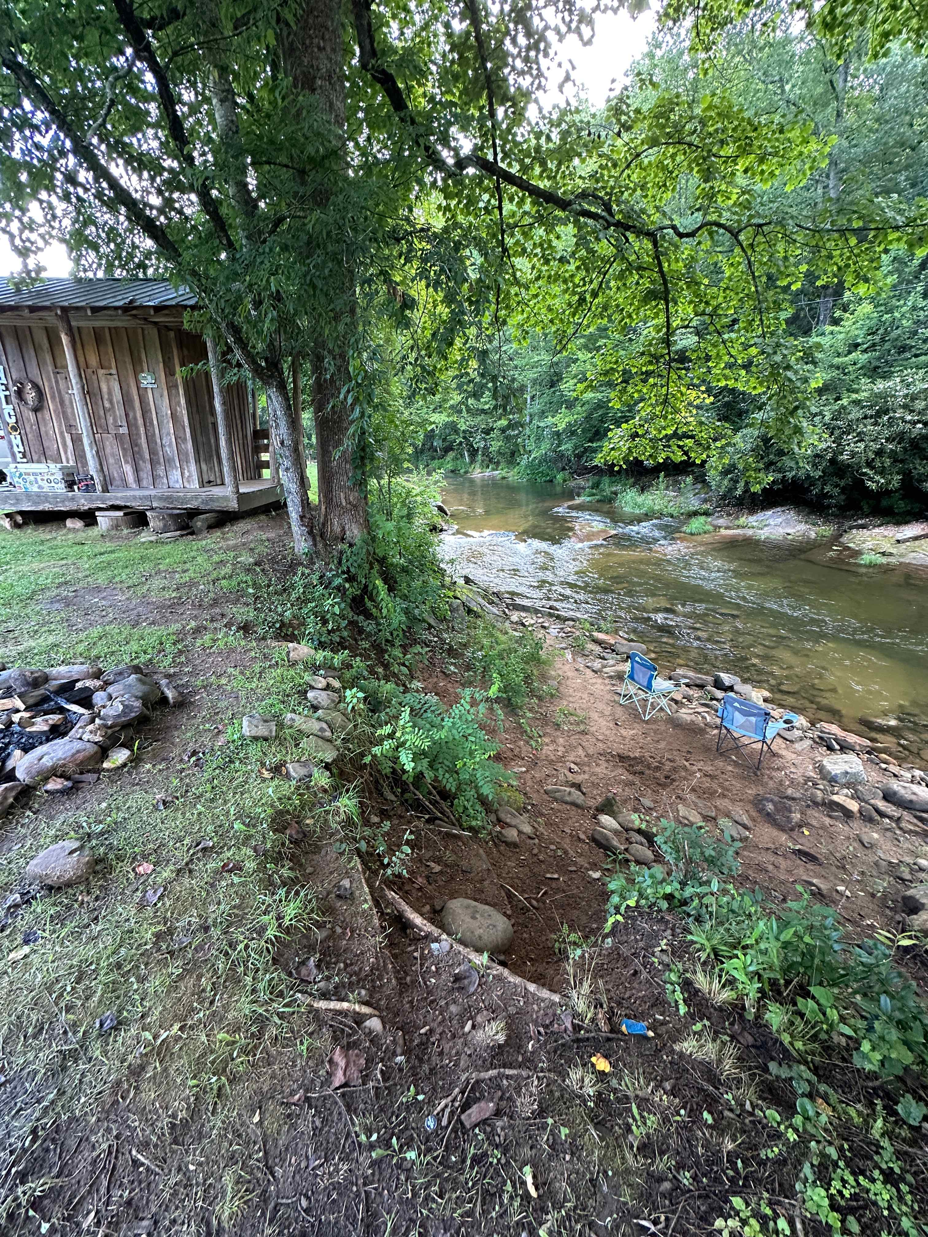 At the Ridge Camp-Riverside Escapes