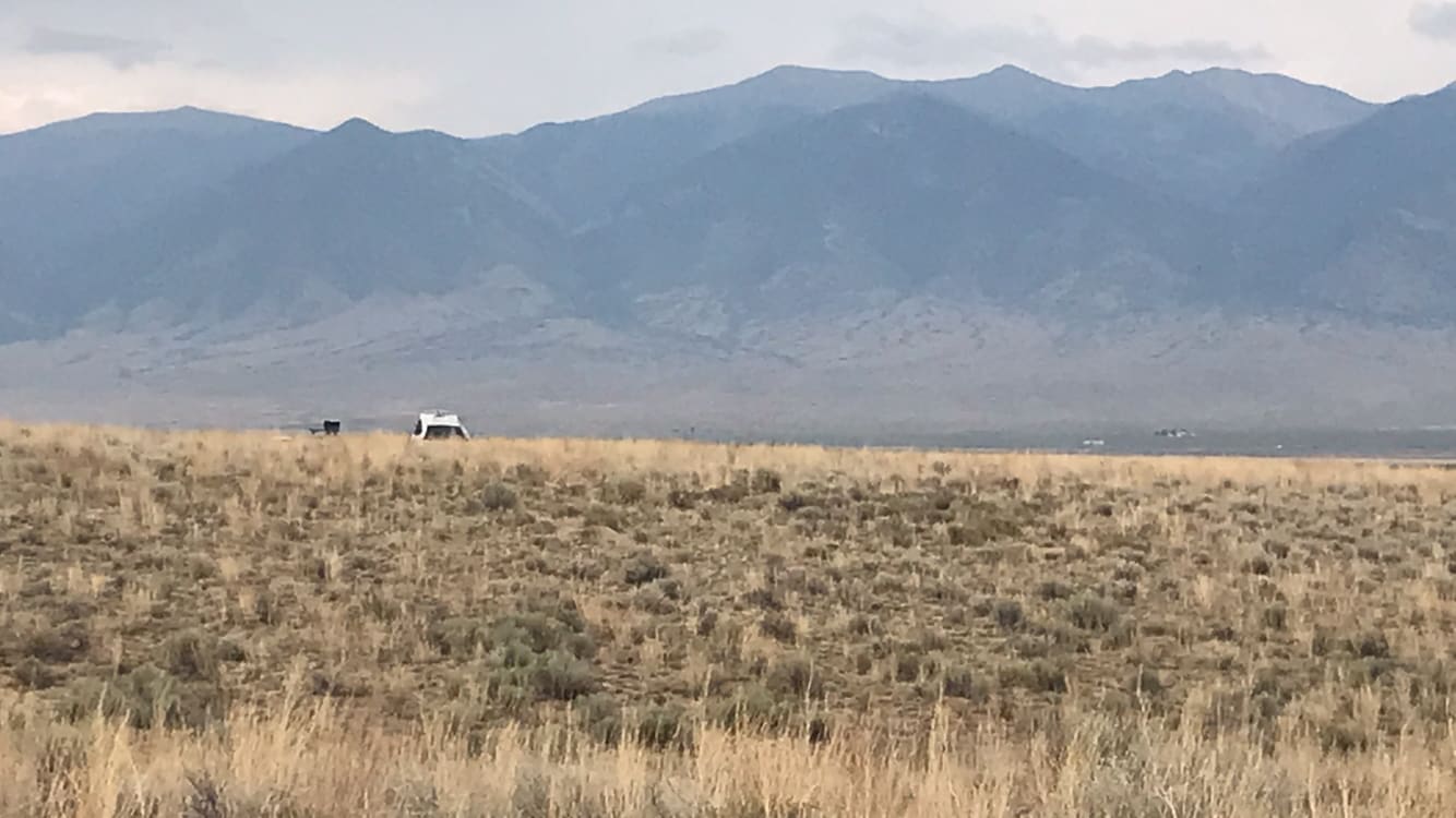 Thats a tent and chair. Expansive views. 