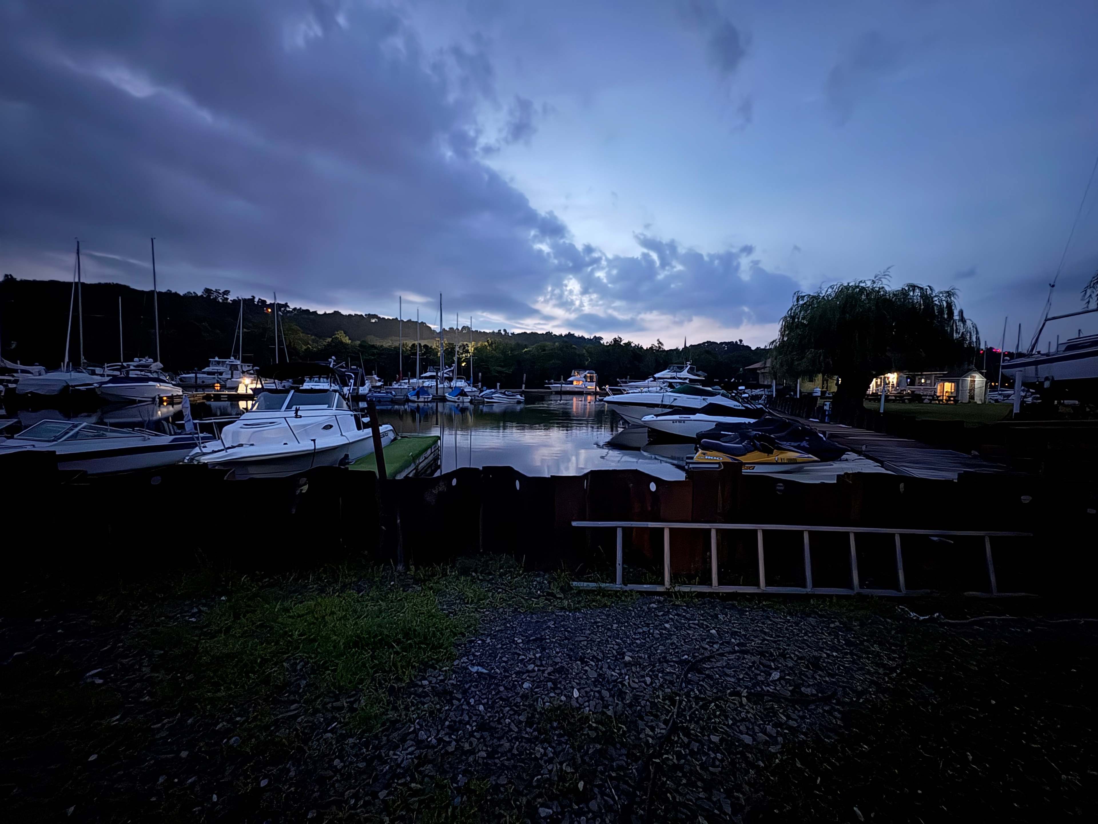 Waterfront Sites @ RondoutYachtBasi