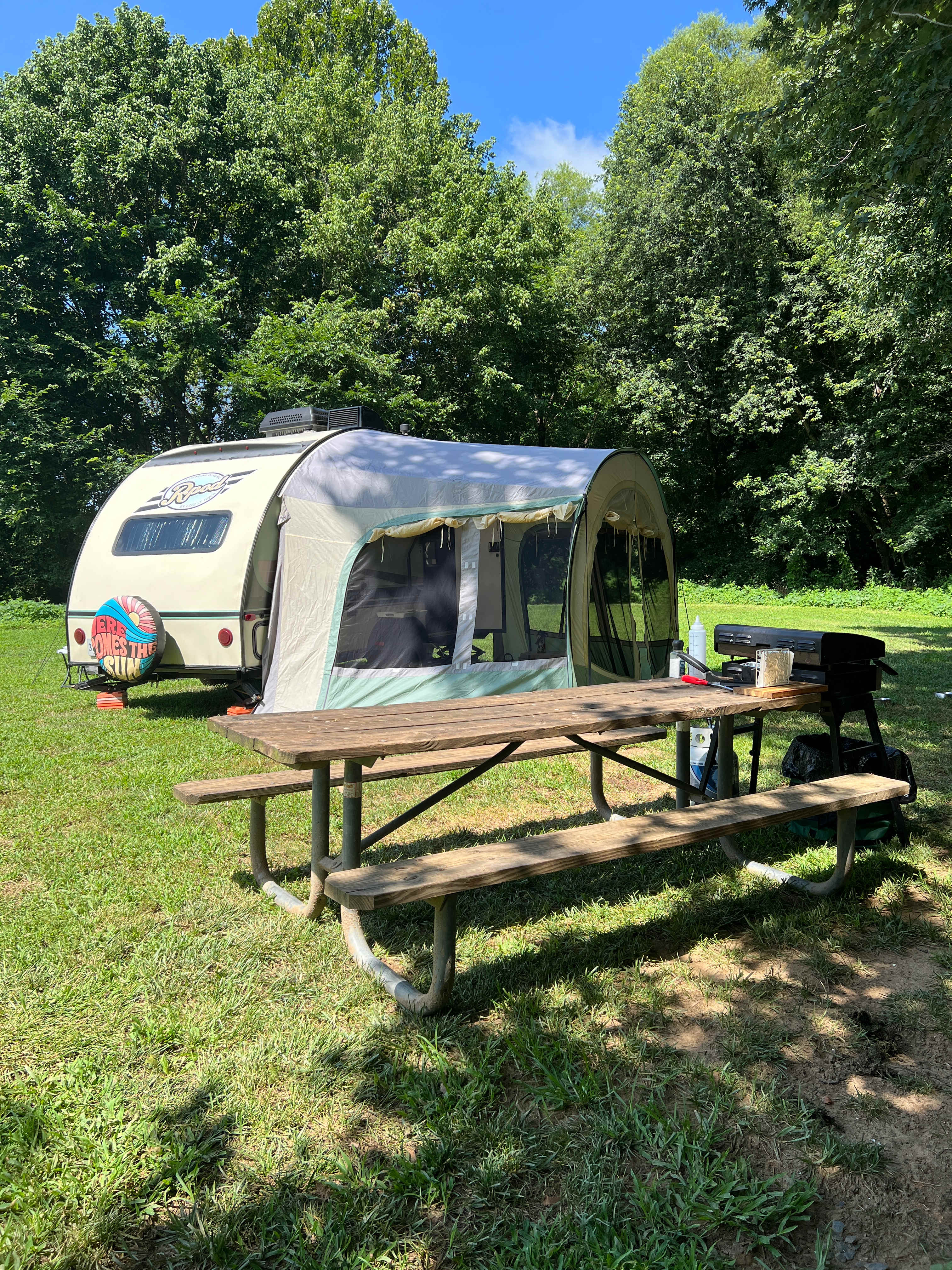 Large picnic table 