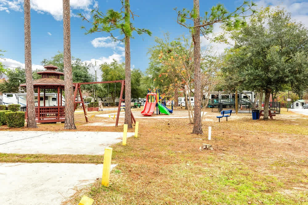 Sunset King Lake Resort