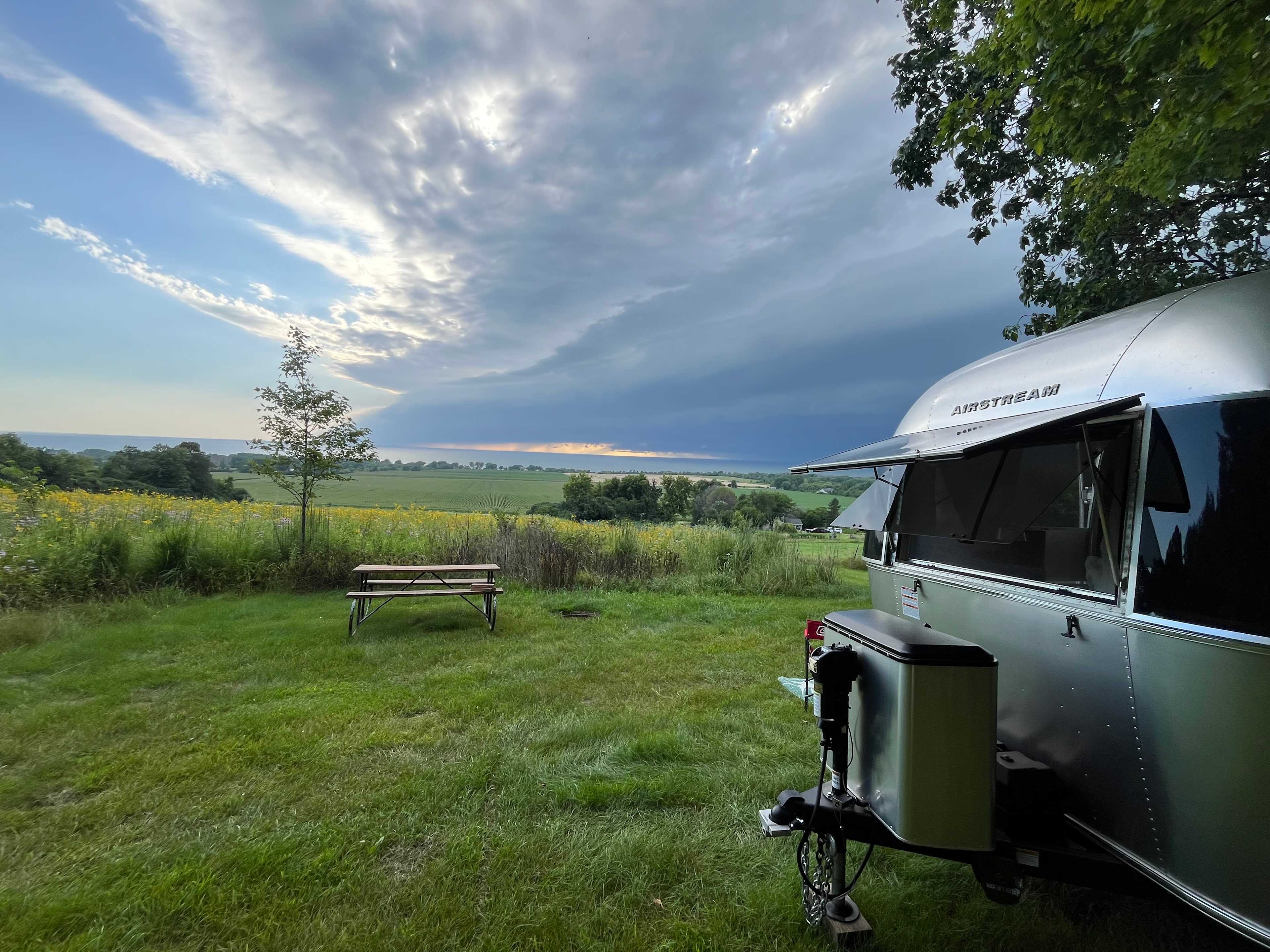 Leon's Lakeview Campground