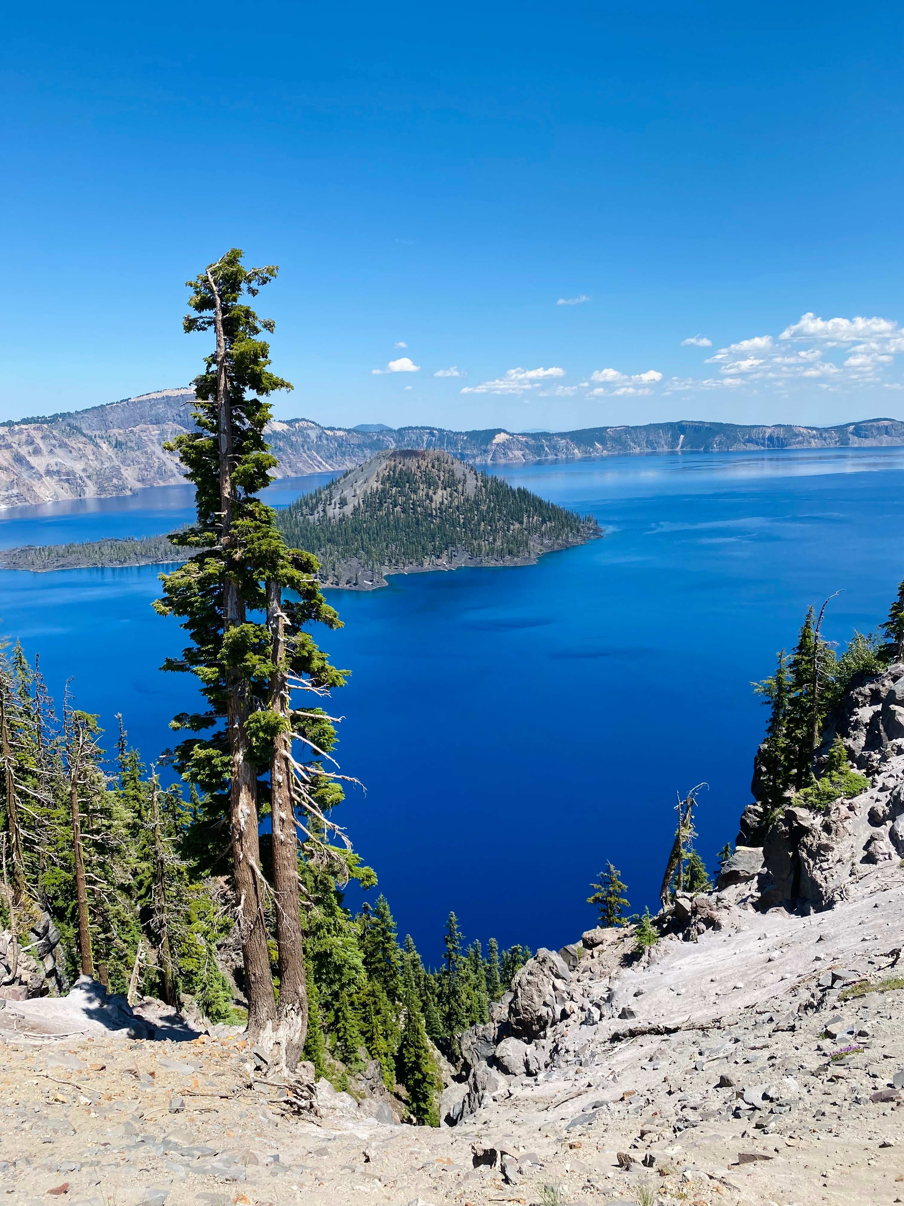 Crater Lake is just an hour’s drive away!