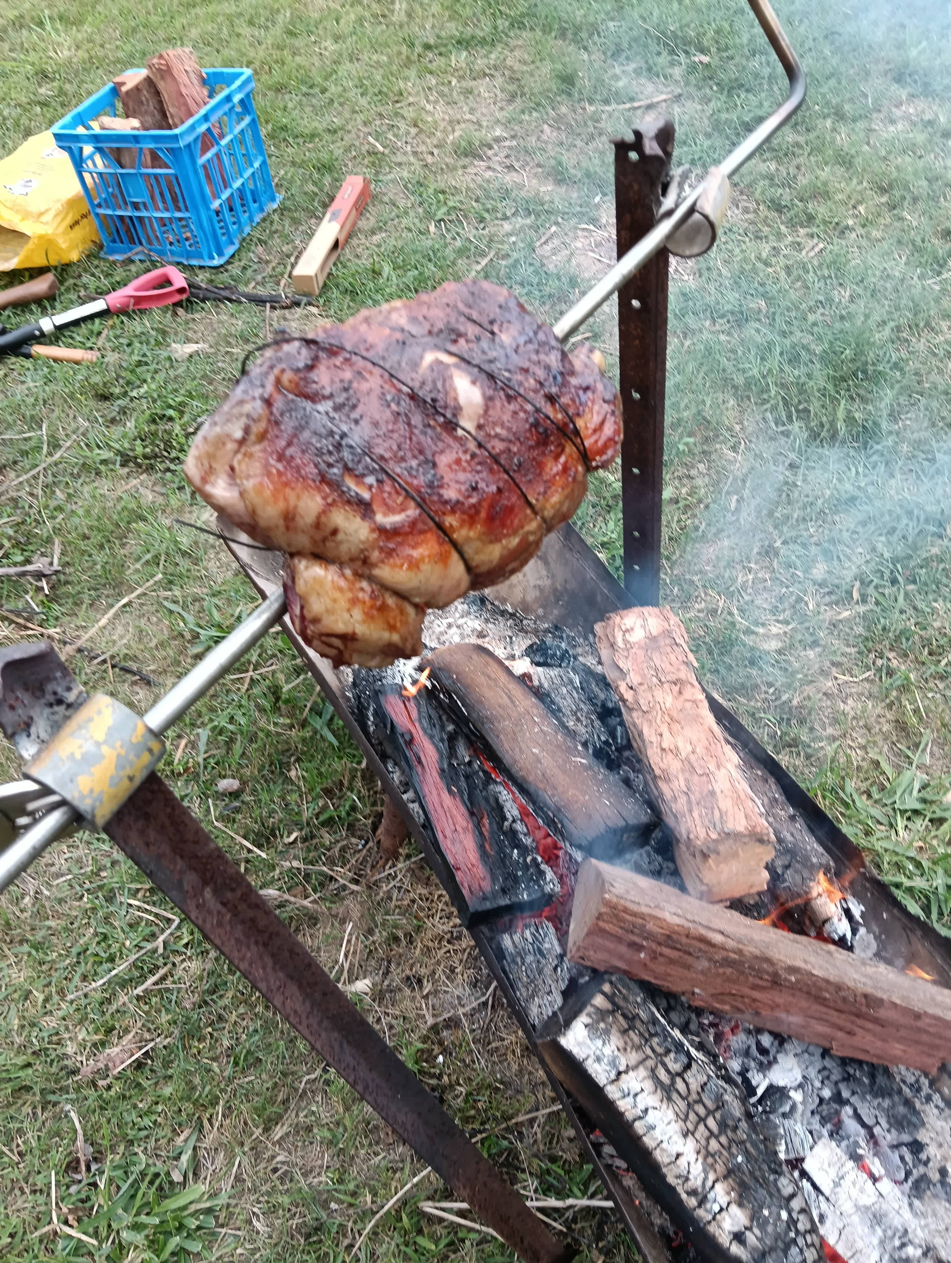 Fire pits & yummy spit roast lamb 