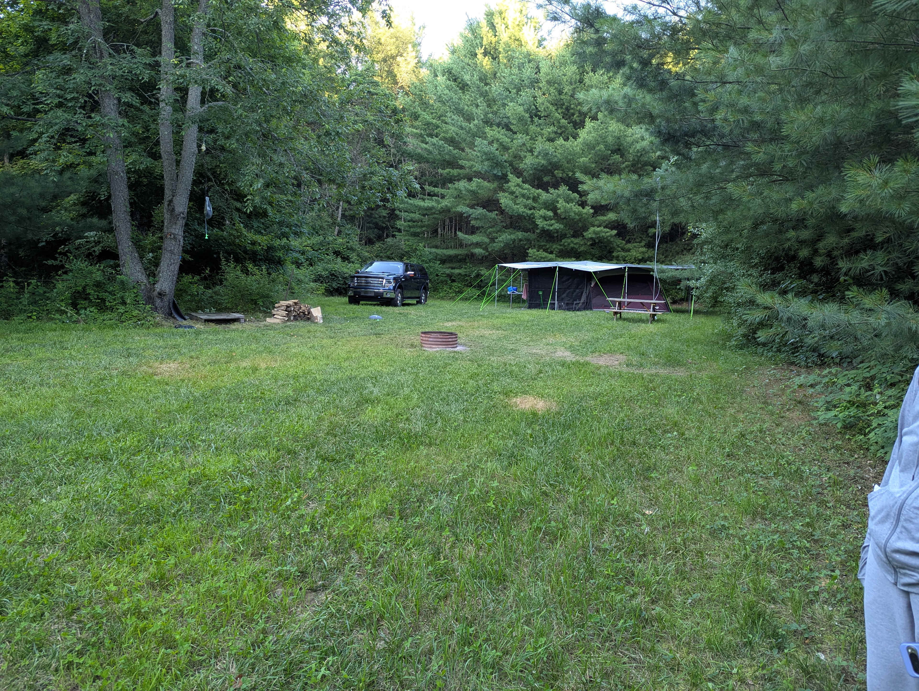 B Mo's Hideout