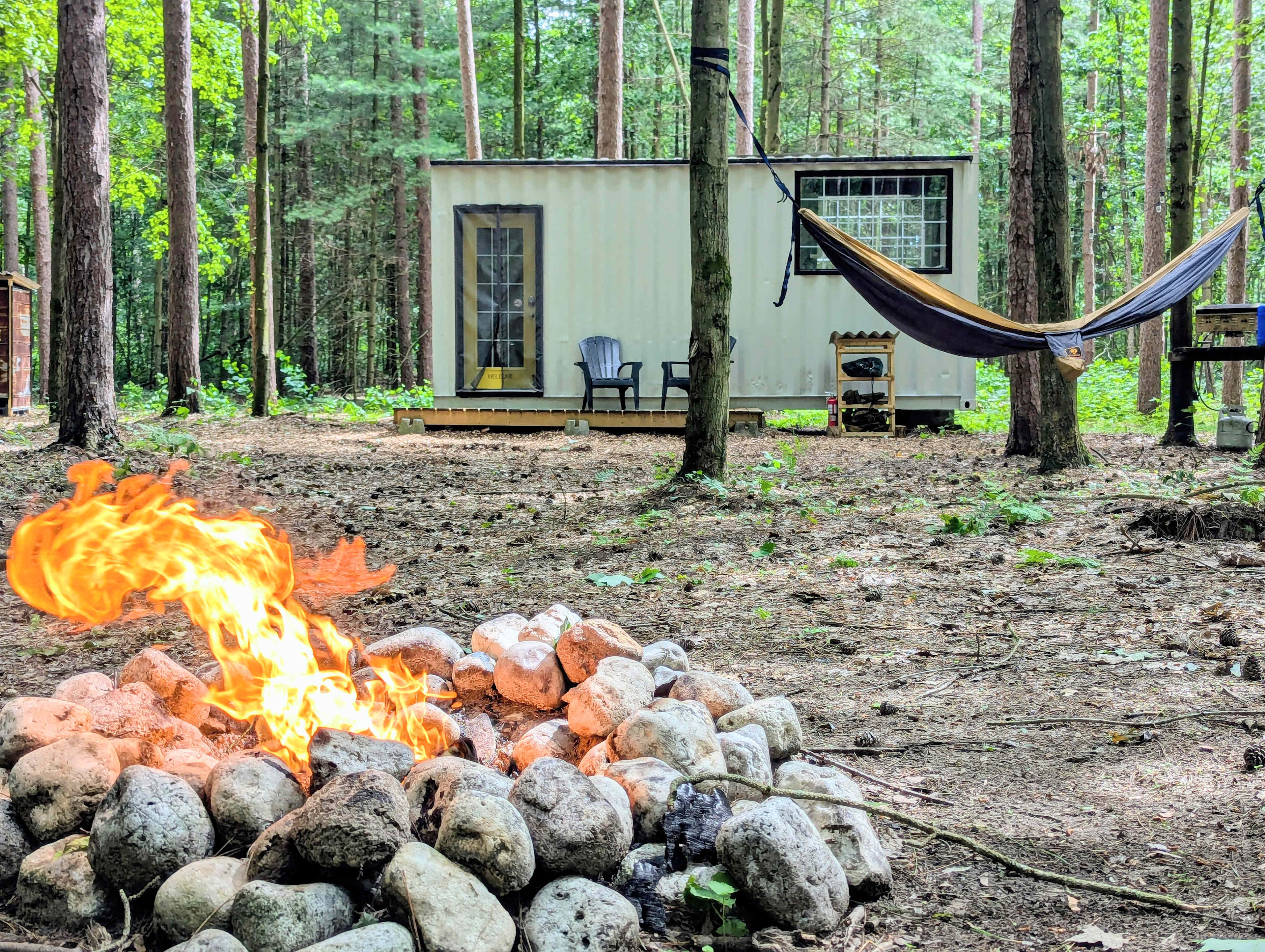 The Quiet Glamp at Woodlore Acres
