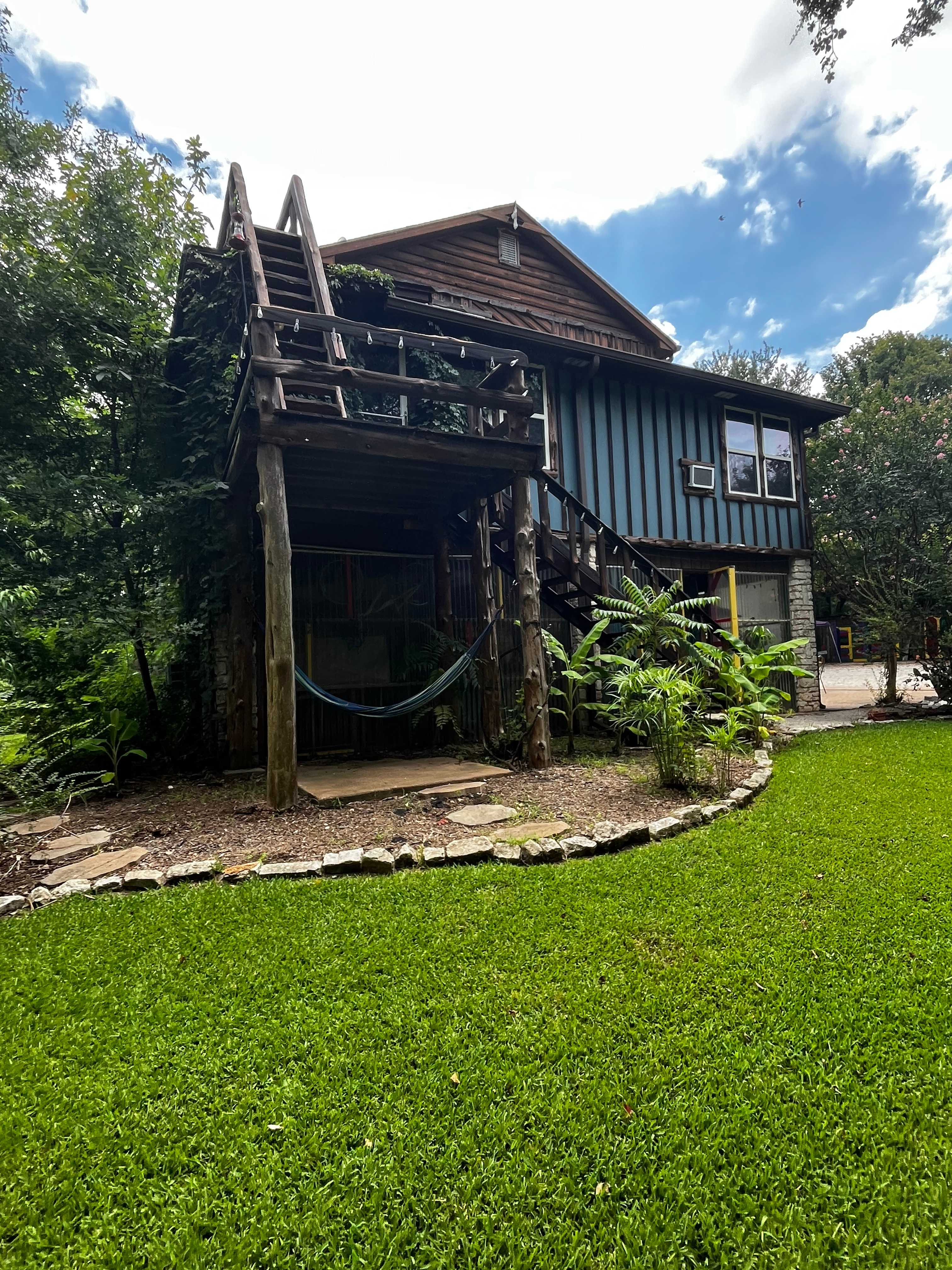 Liberty Hill Hideaway Lake Retreat