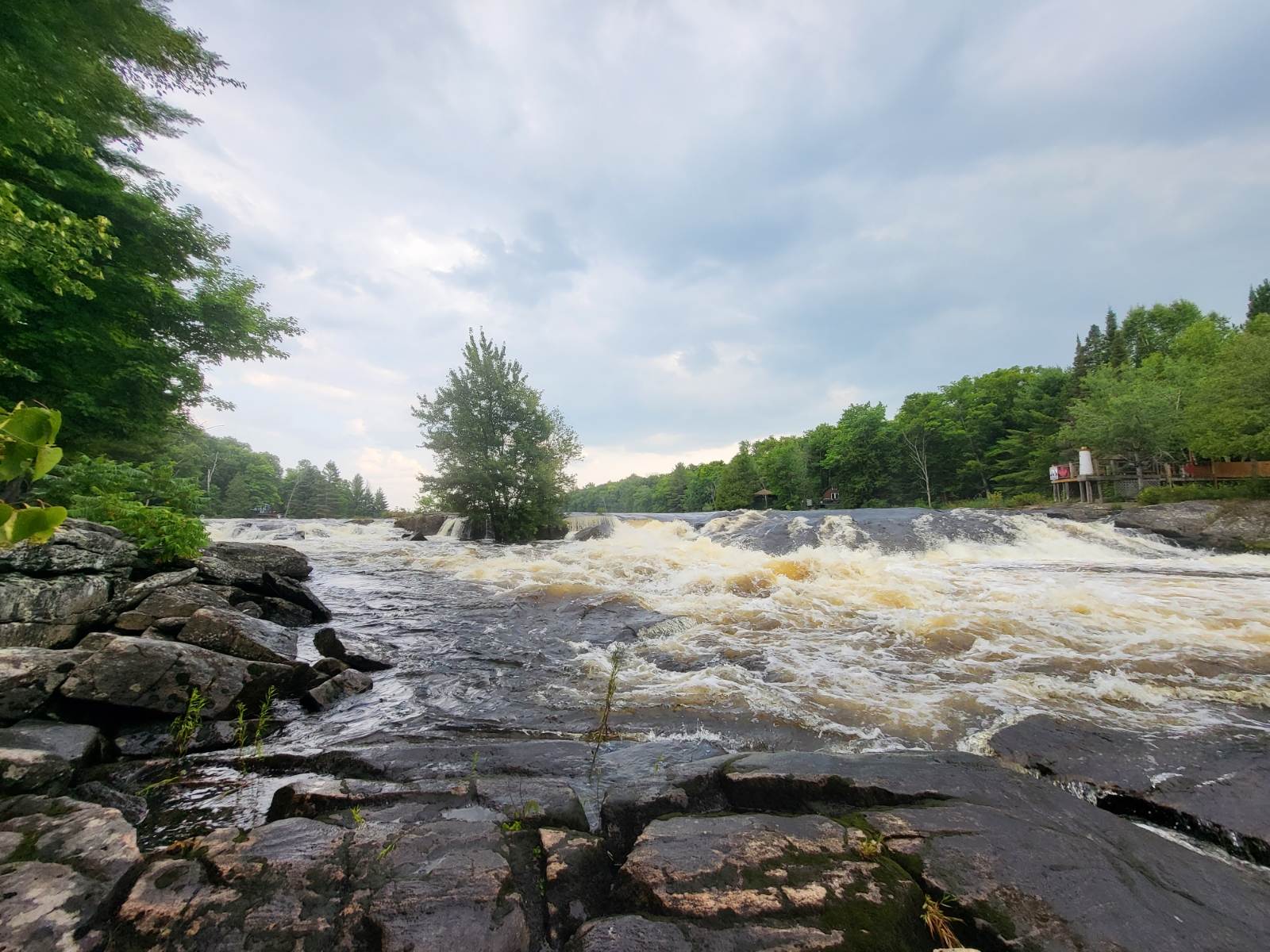 Magnet Ravine Falls getaway