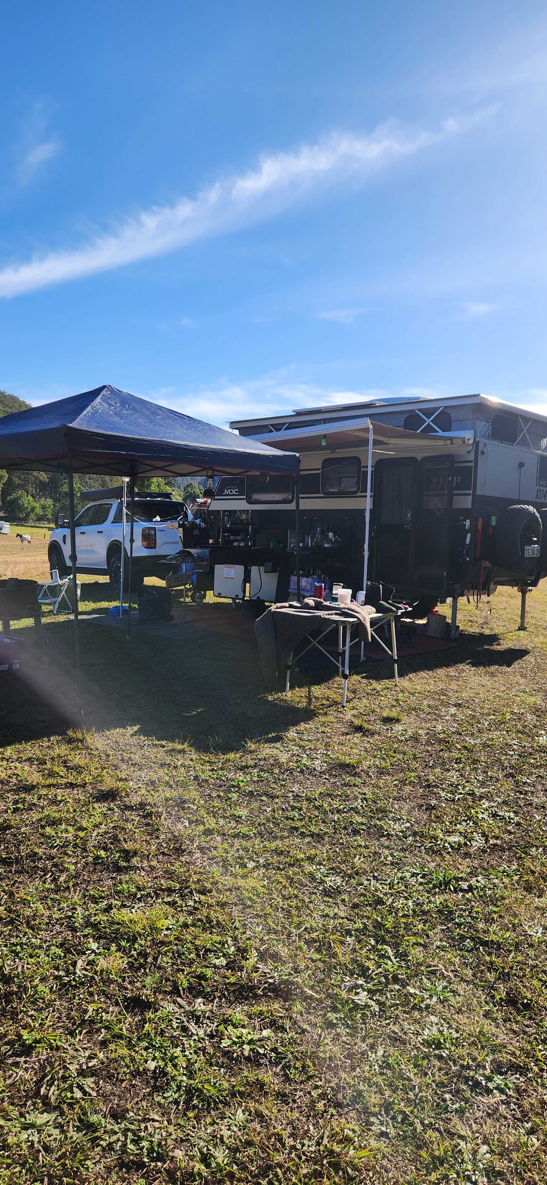 "DeView" Colo River Valley Camping