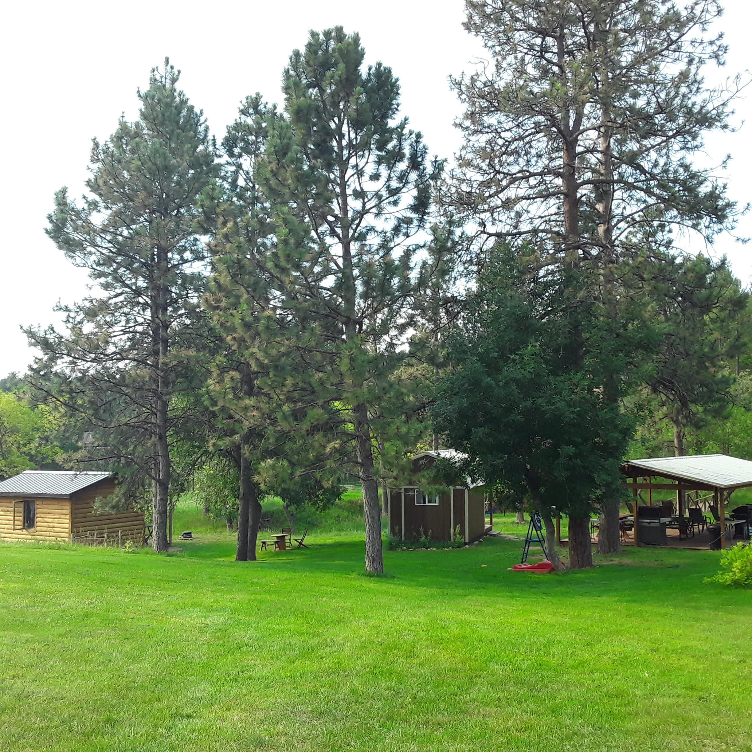 Bear Den Cabins & Camp