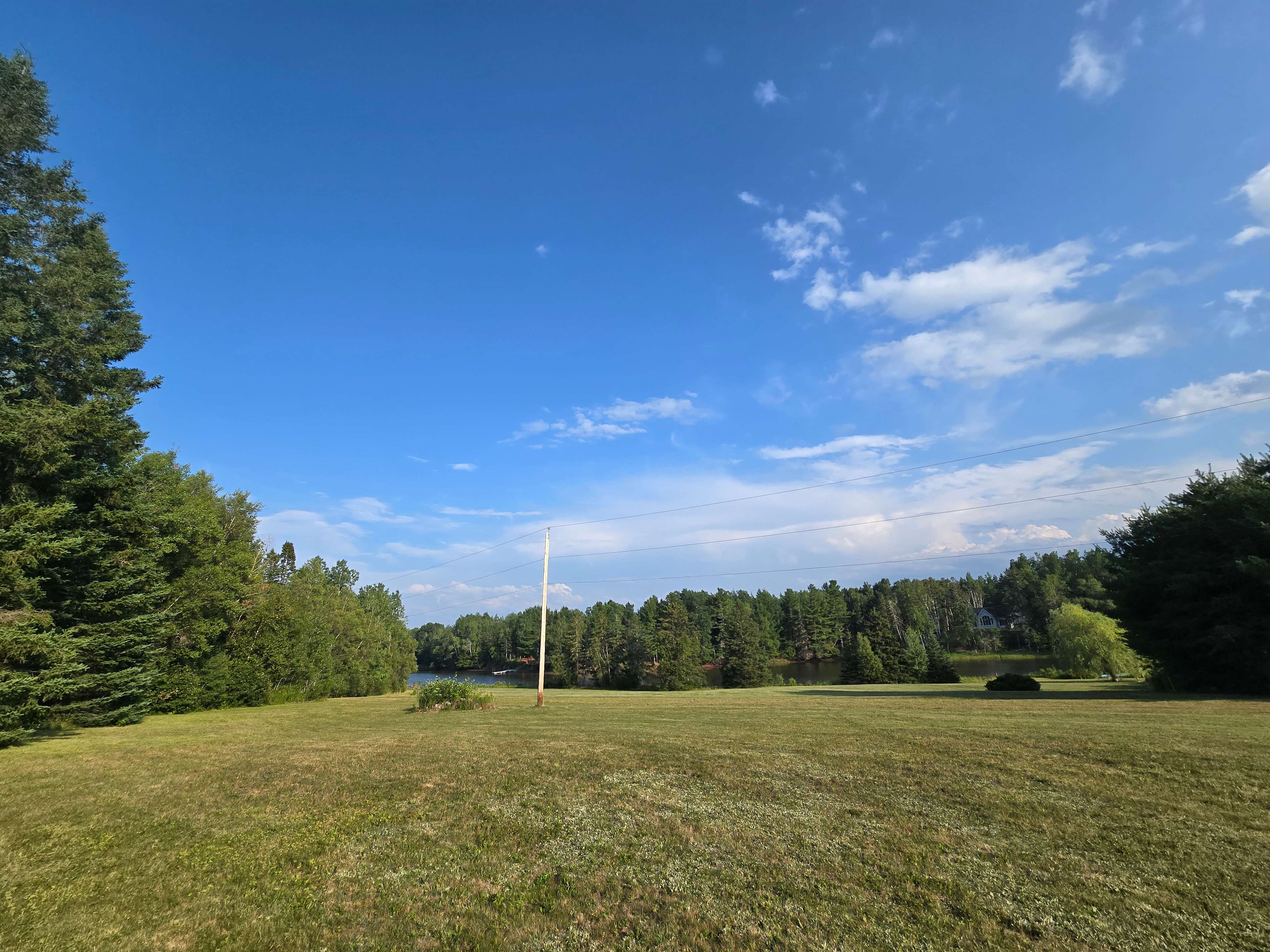 Waterfront Secluded Relaxing Field