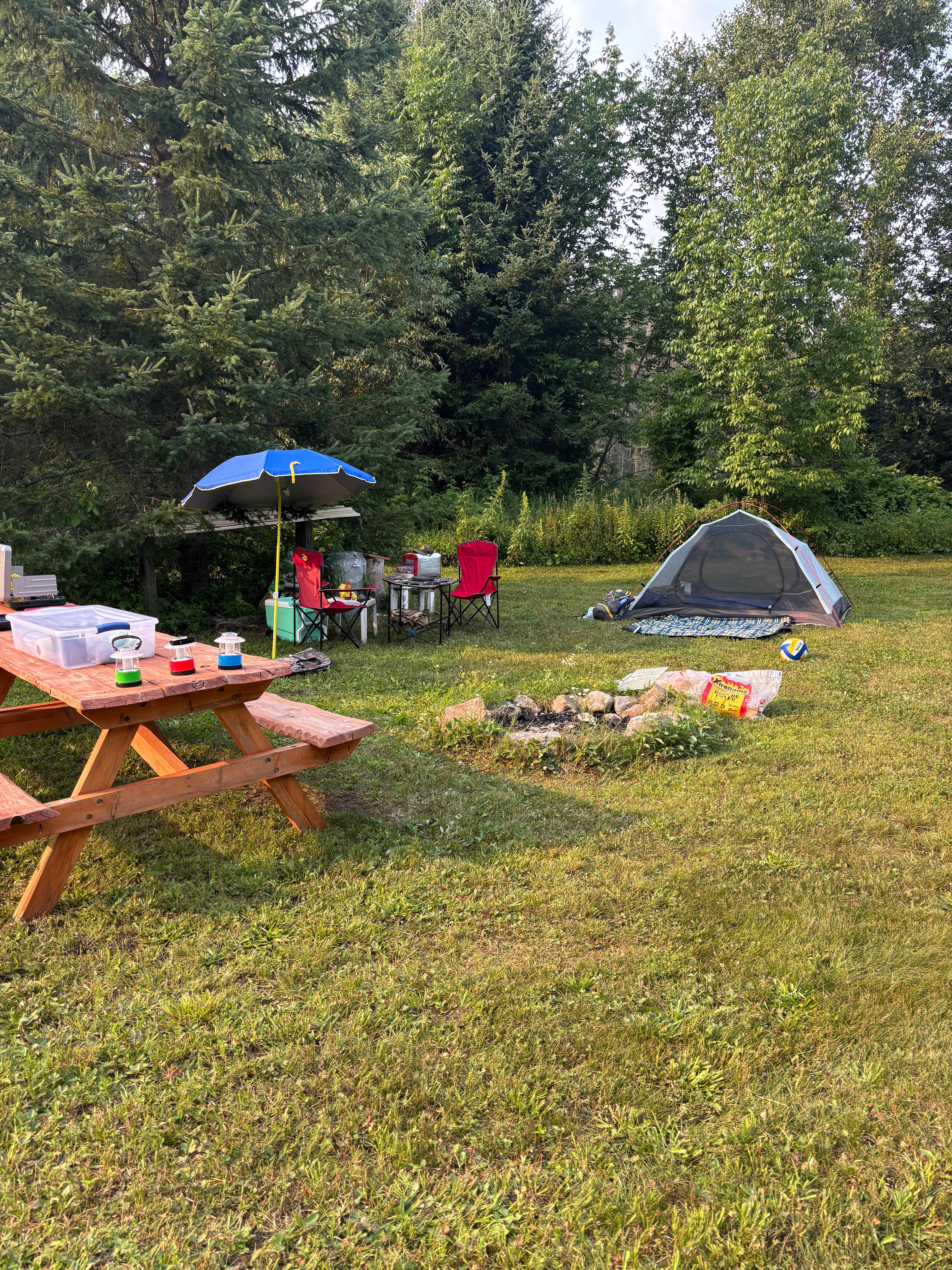 CREEKSIDE Camp