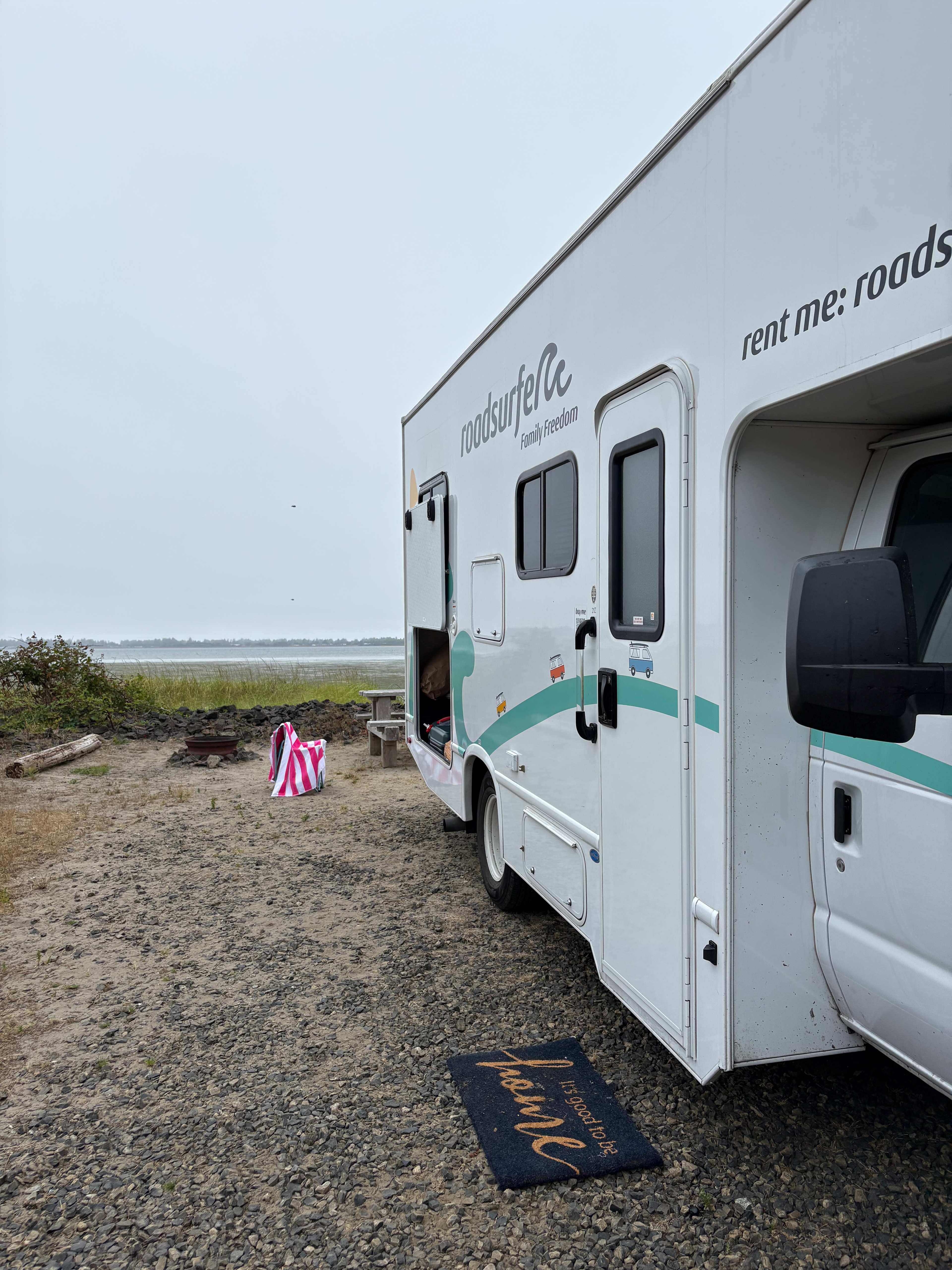 Unique Bay Front Camping - RV ONLY