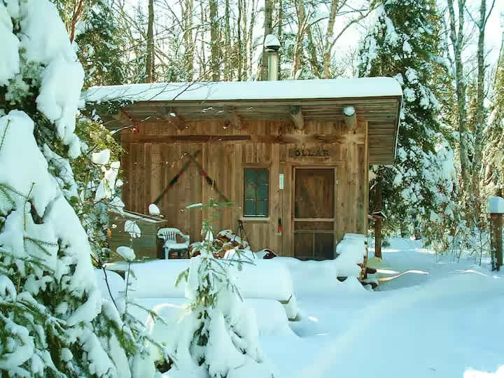 Bally Creek Cabins - off grid!