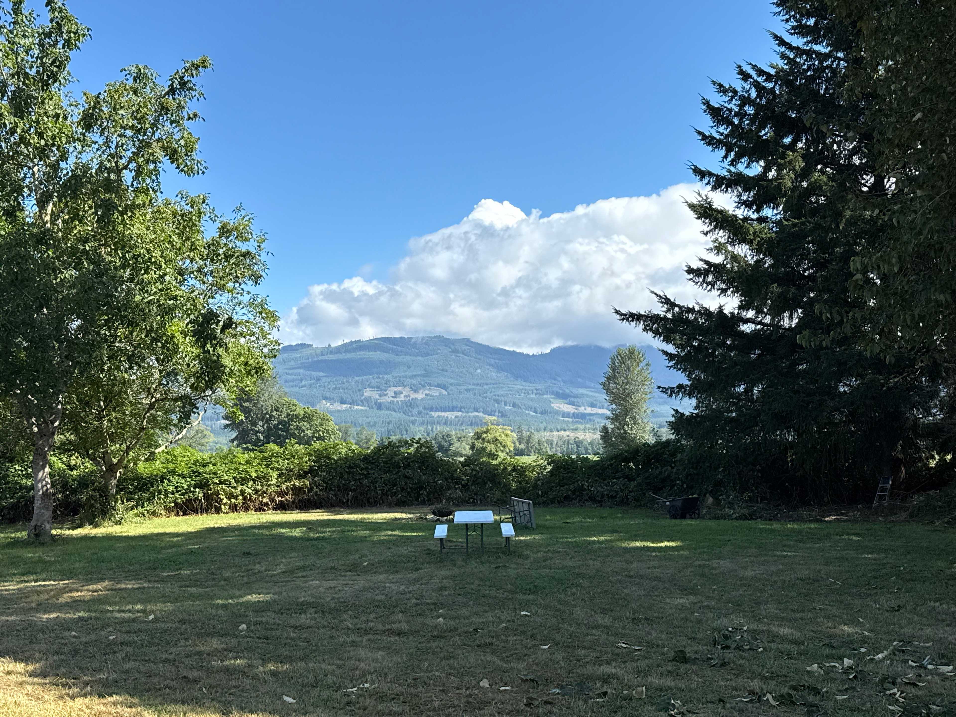 Rear site facing the mountain.