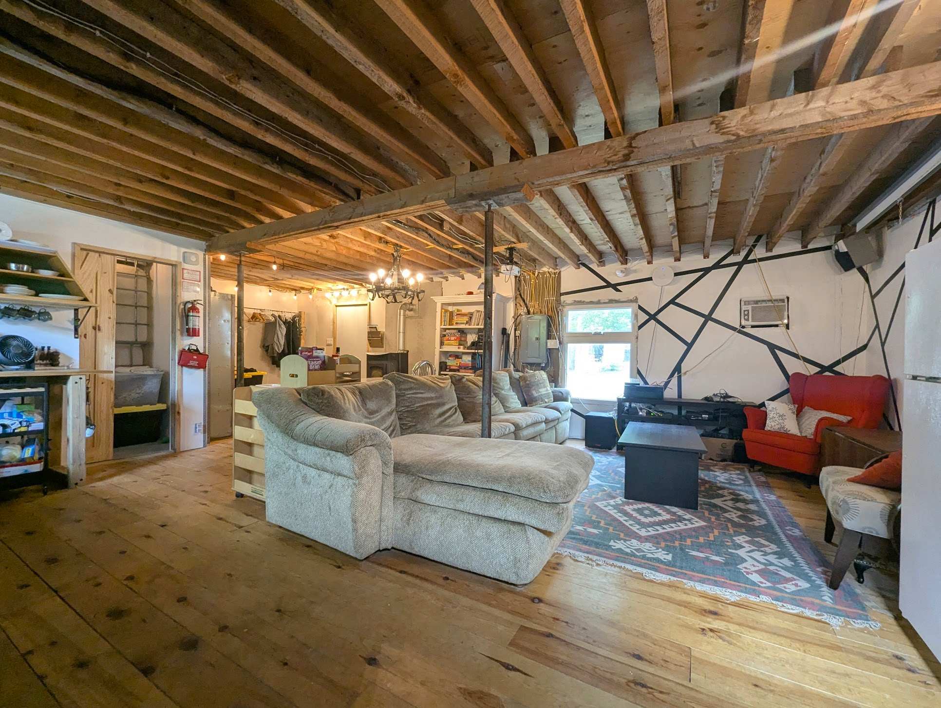 29-Acre Artistic Forest Retreat