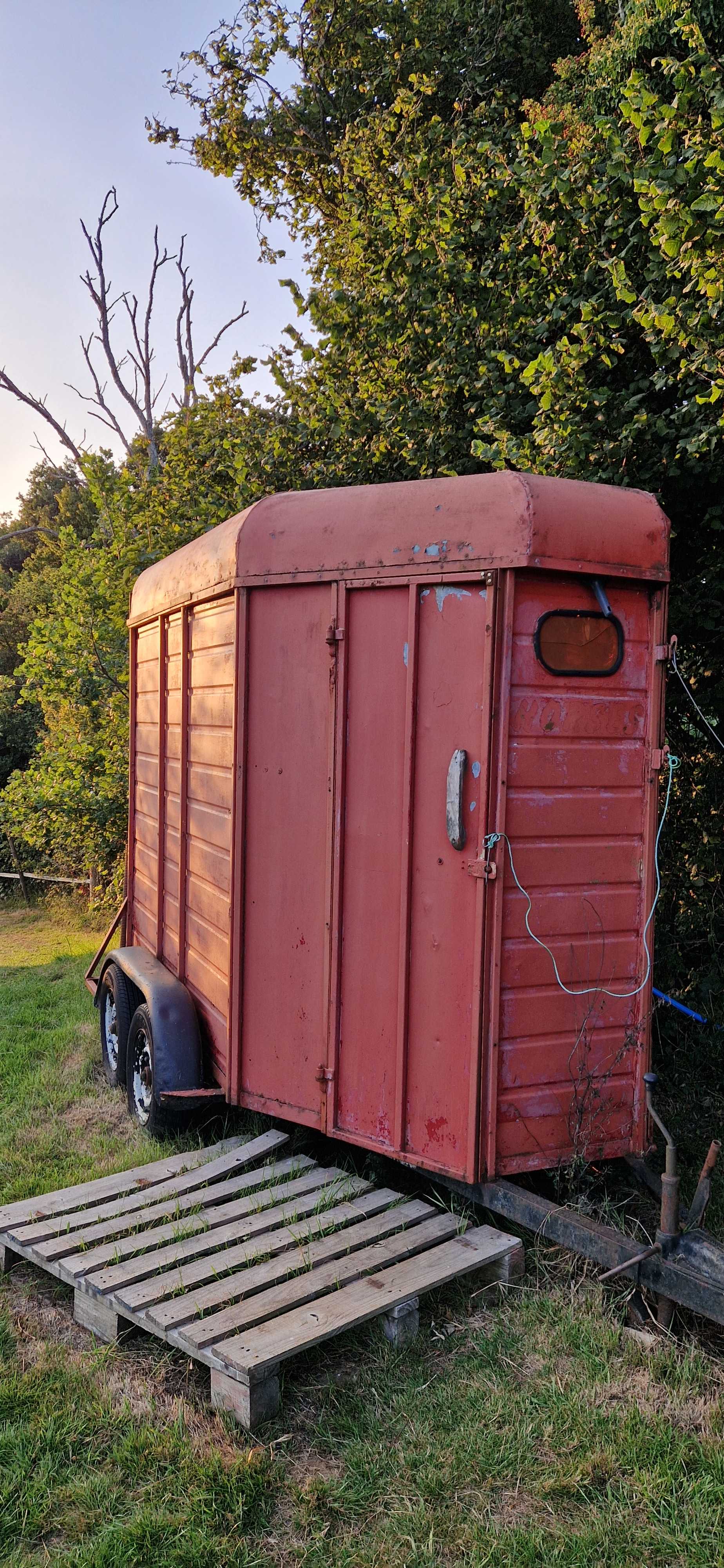 The Sunnyfield Campsite