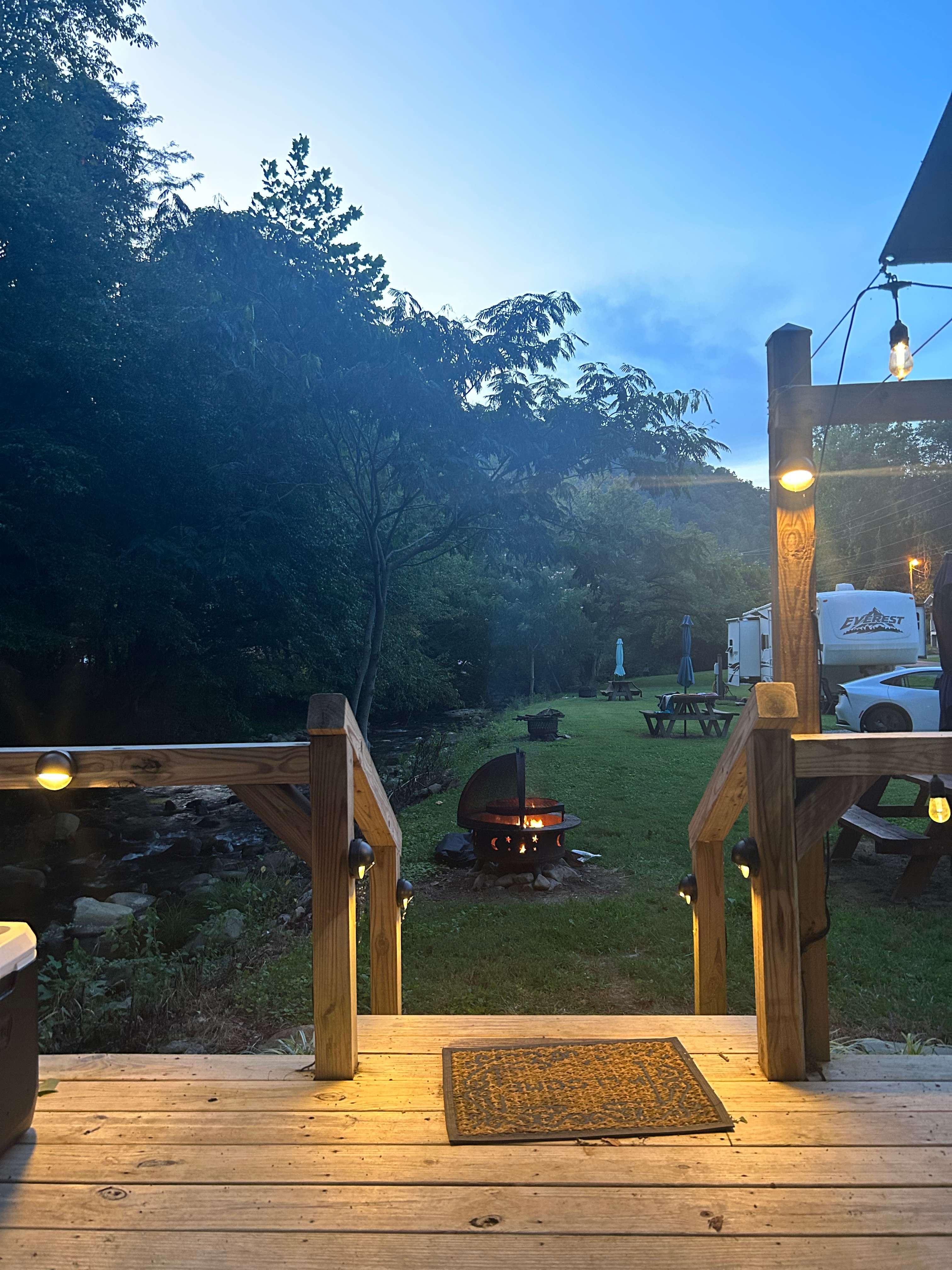 Creekside Stayz Campground