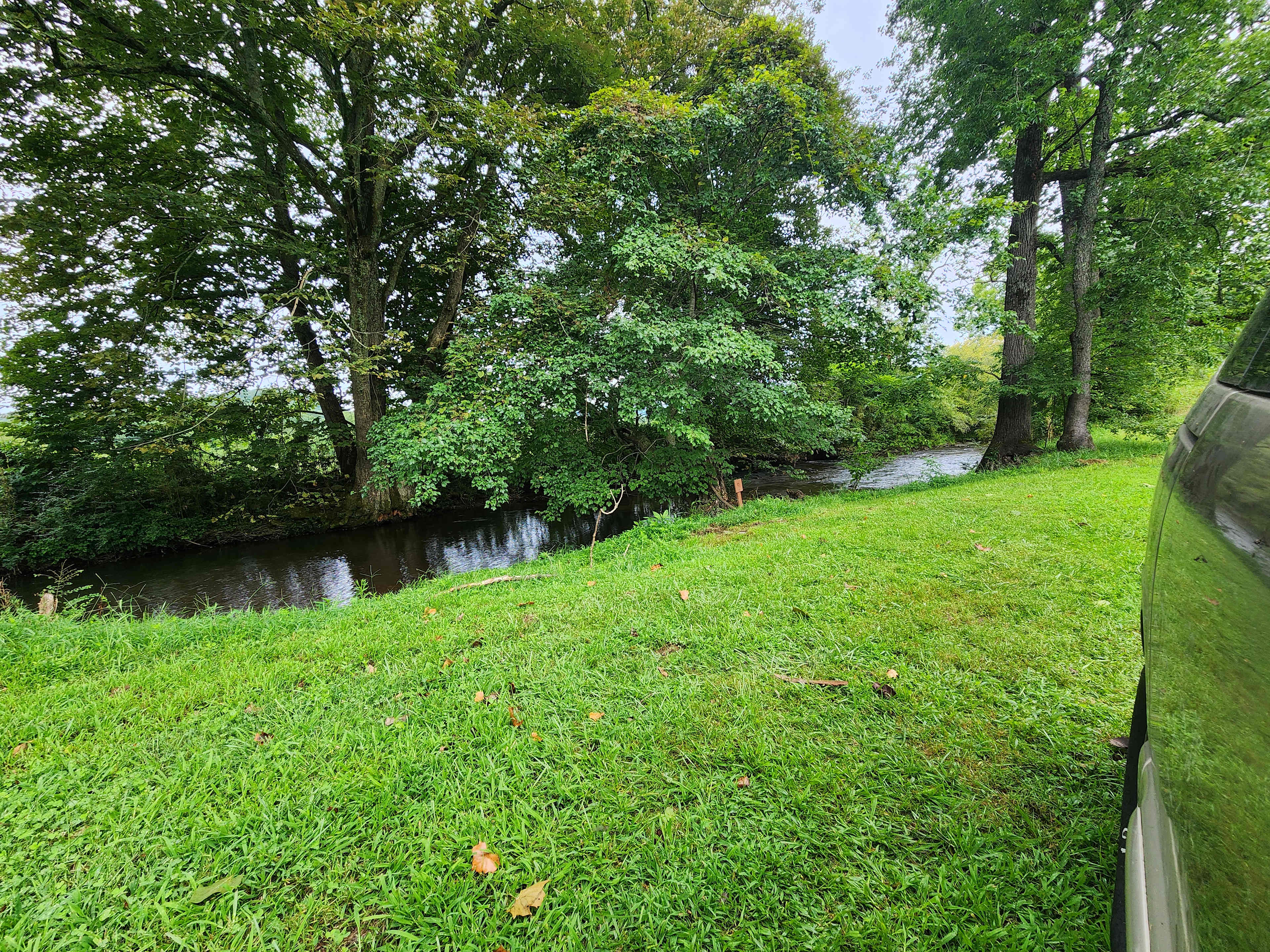 Mountain Riders Riverfront Camping