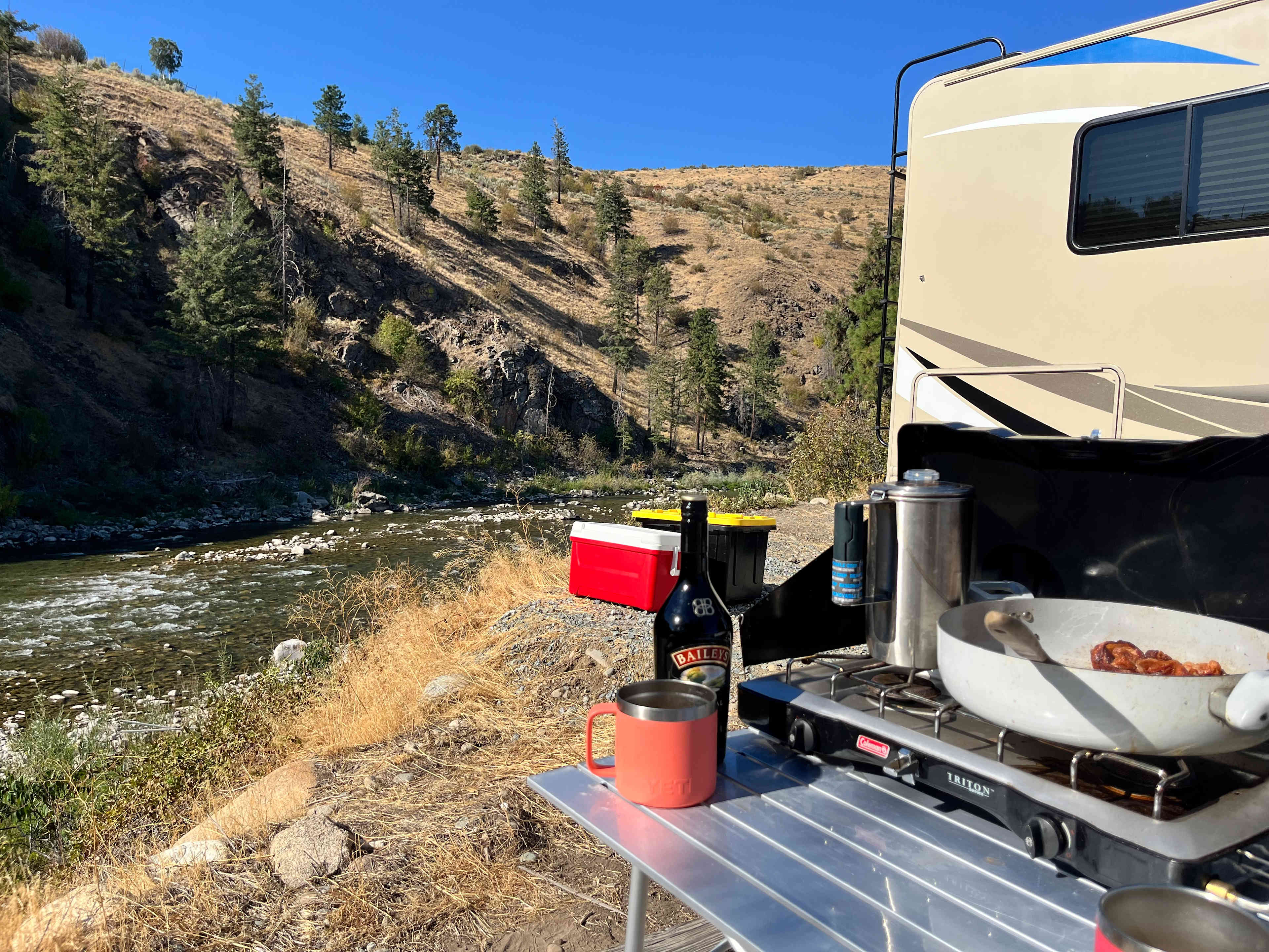 PHILVILLE  RV AND CABINS