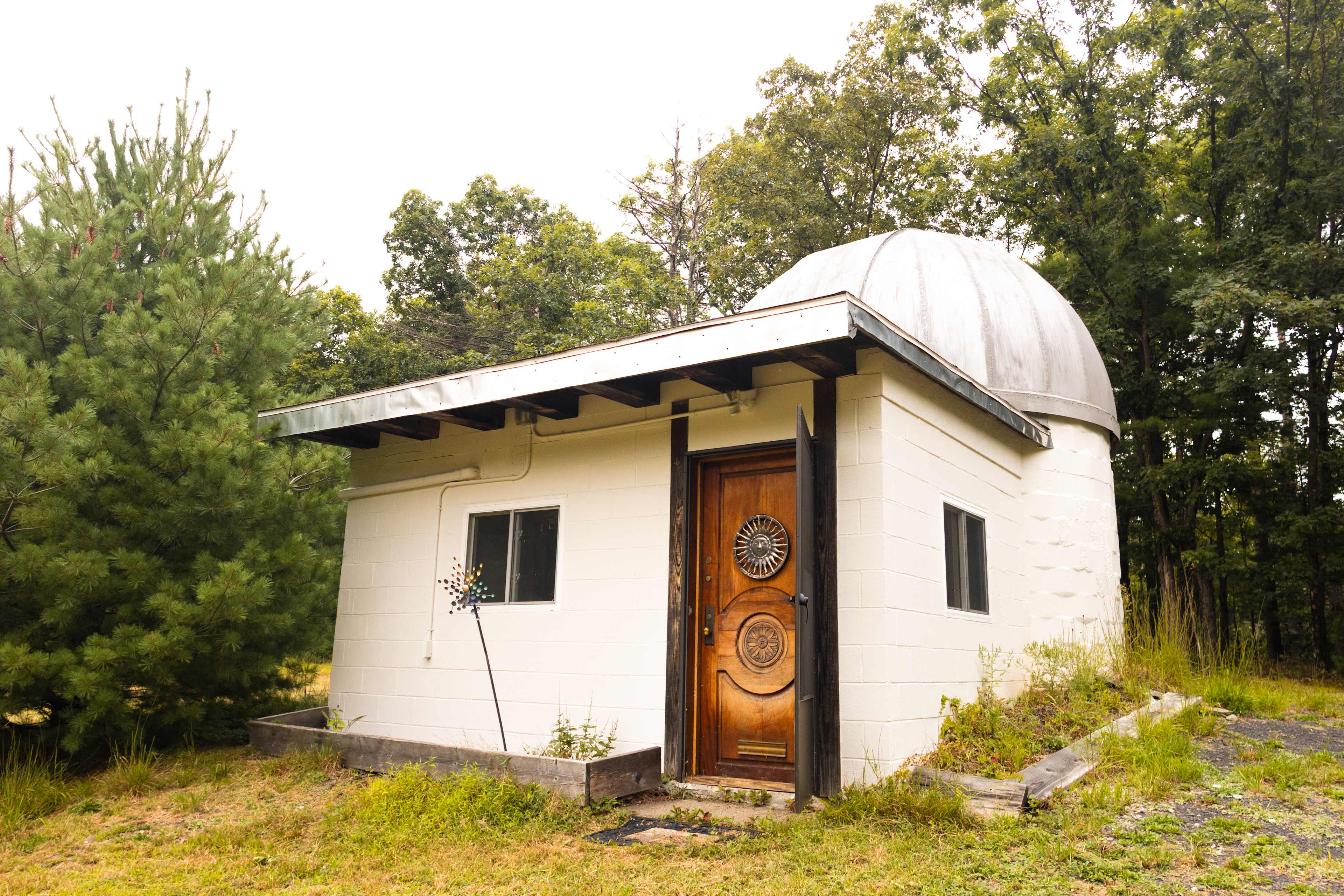This little building on the hill is where Howards wife offers 