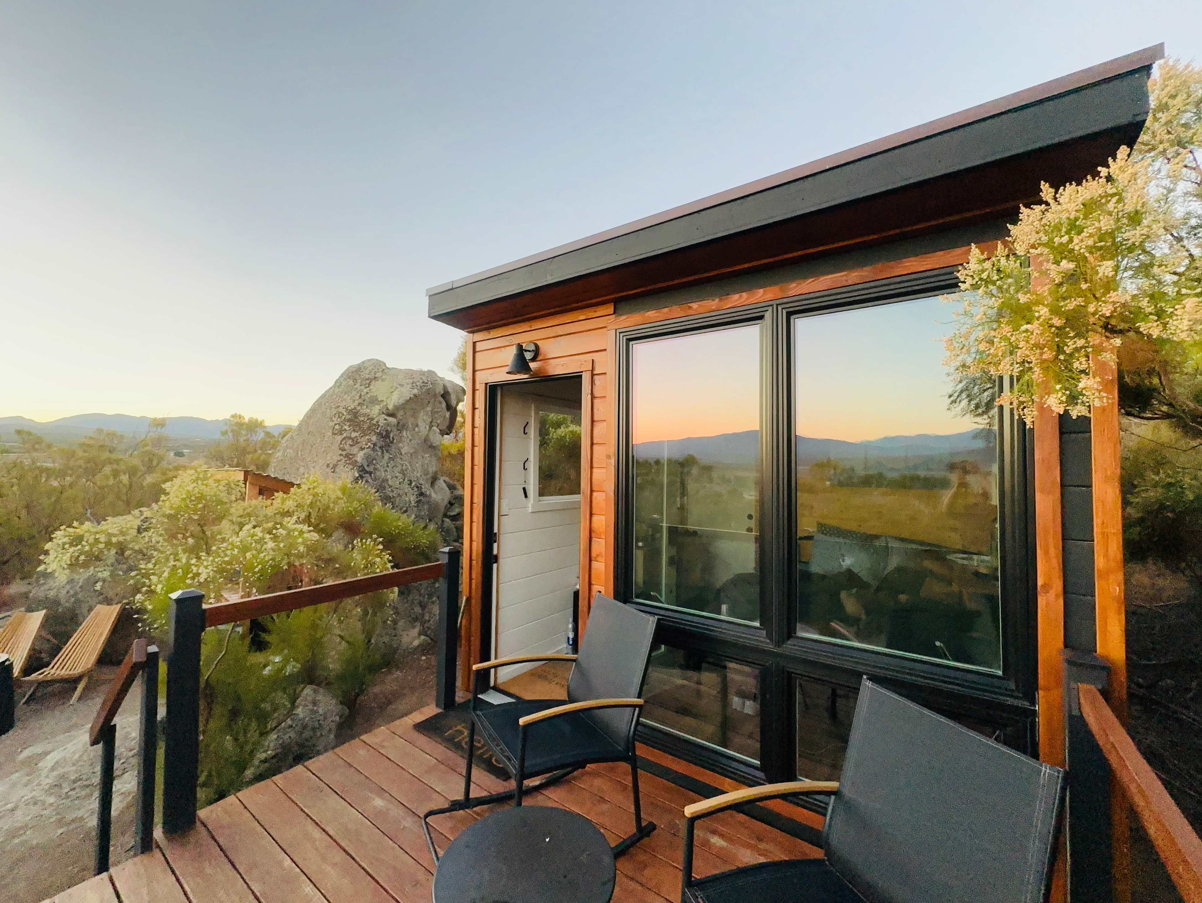 The Eagles Nest Mountain Cabin