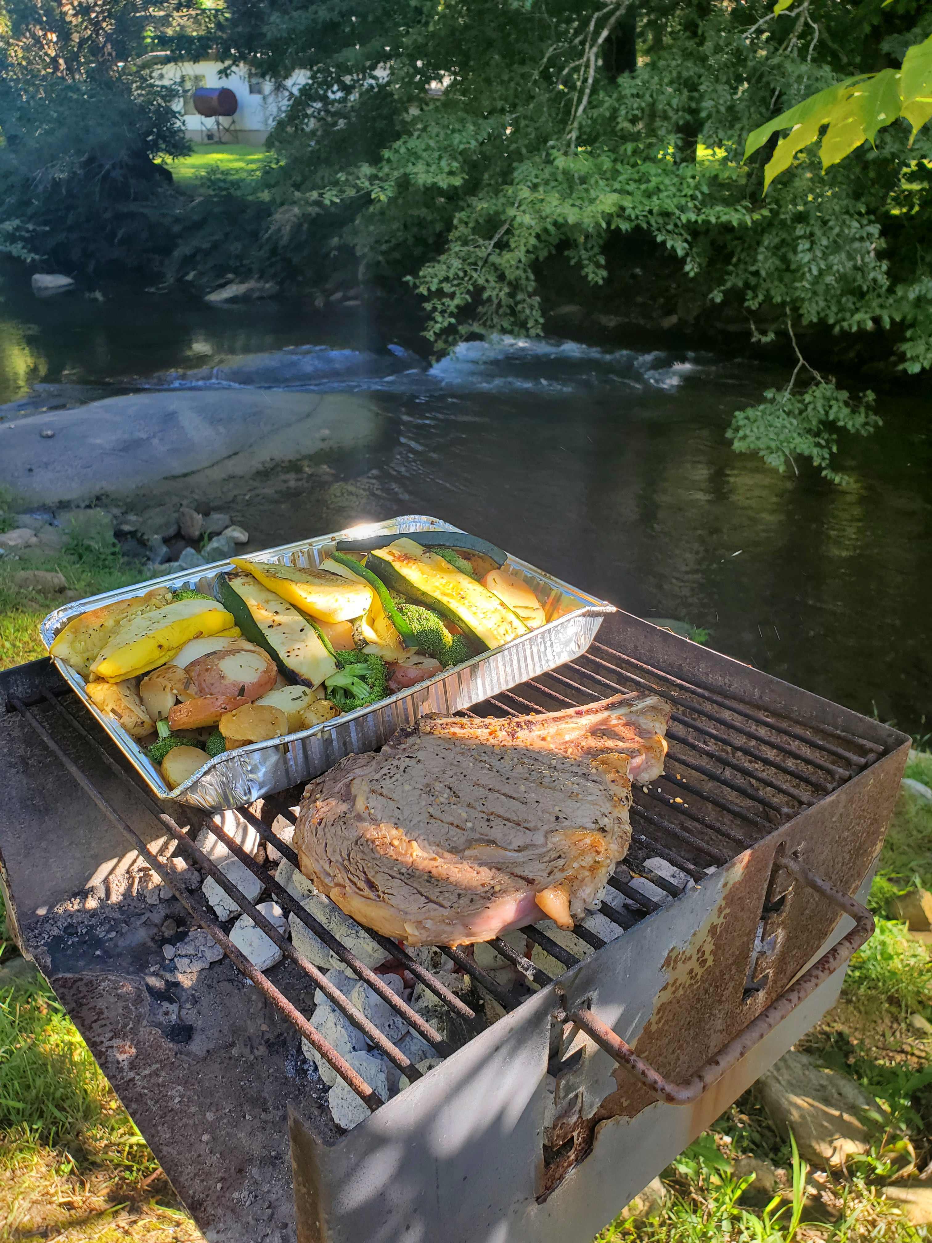 At the Ridge Camp-Riverside Escapes